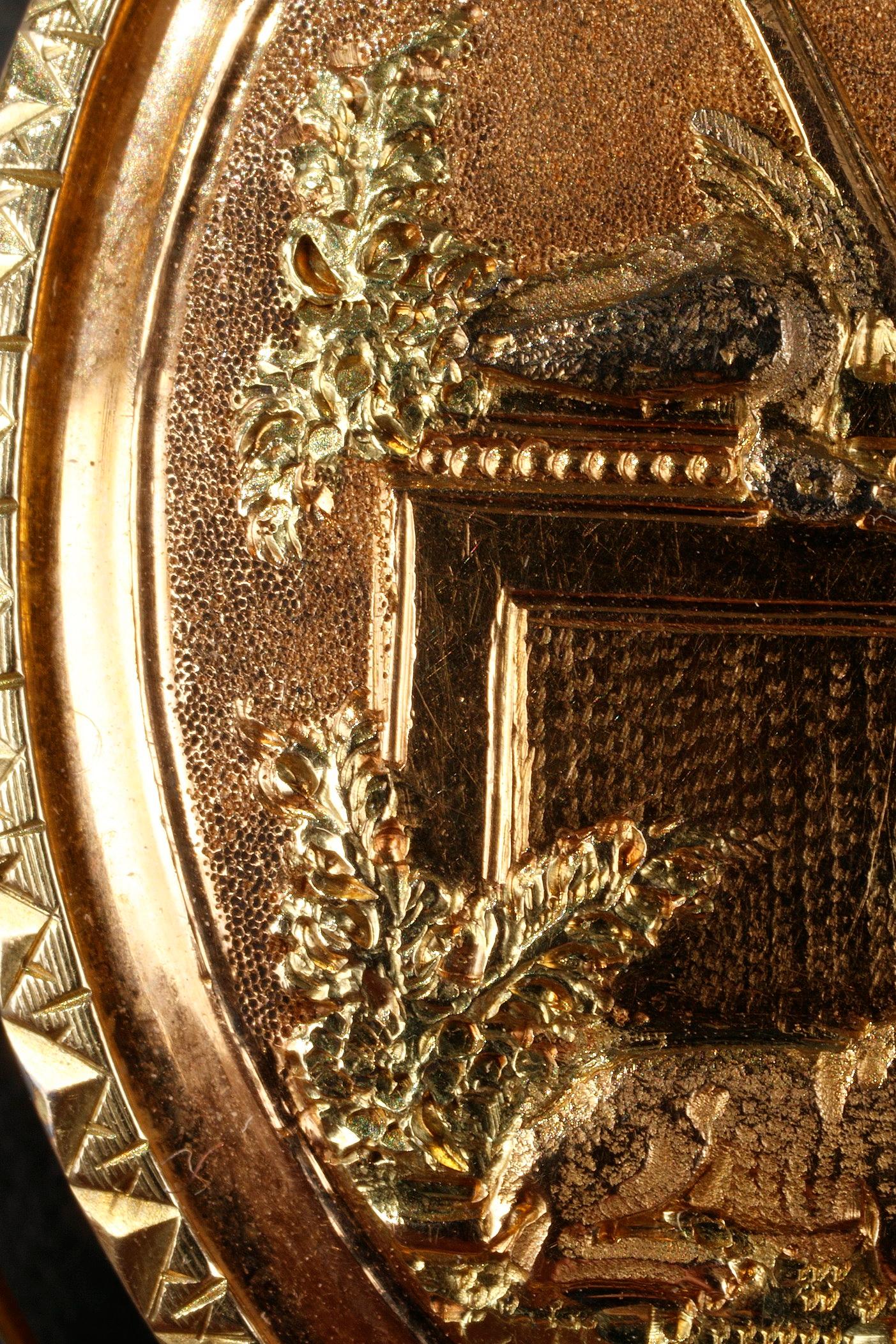 Ciondolo stile Luigi XVI in oro, smalto e diamanti, XIX secolo in vendita 2