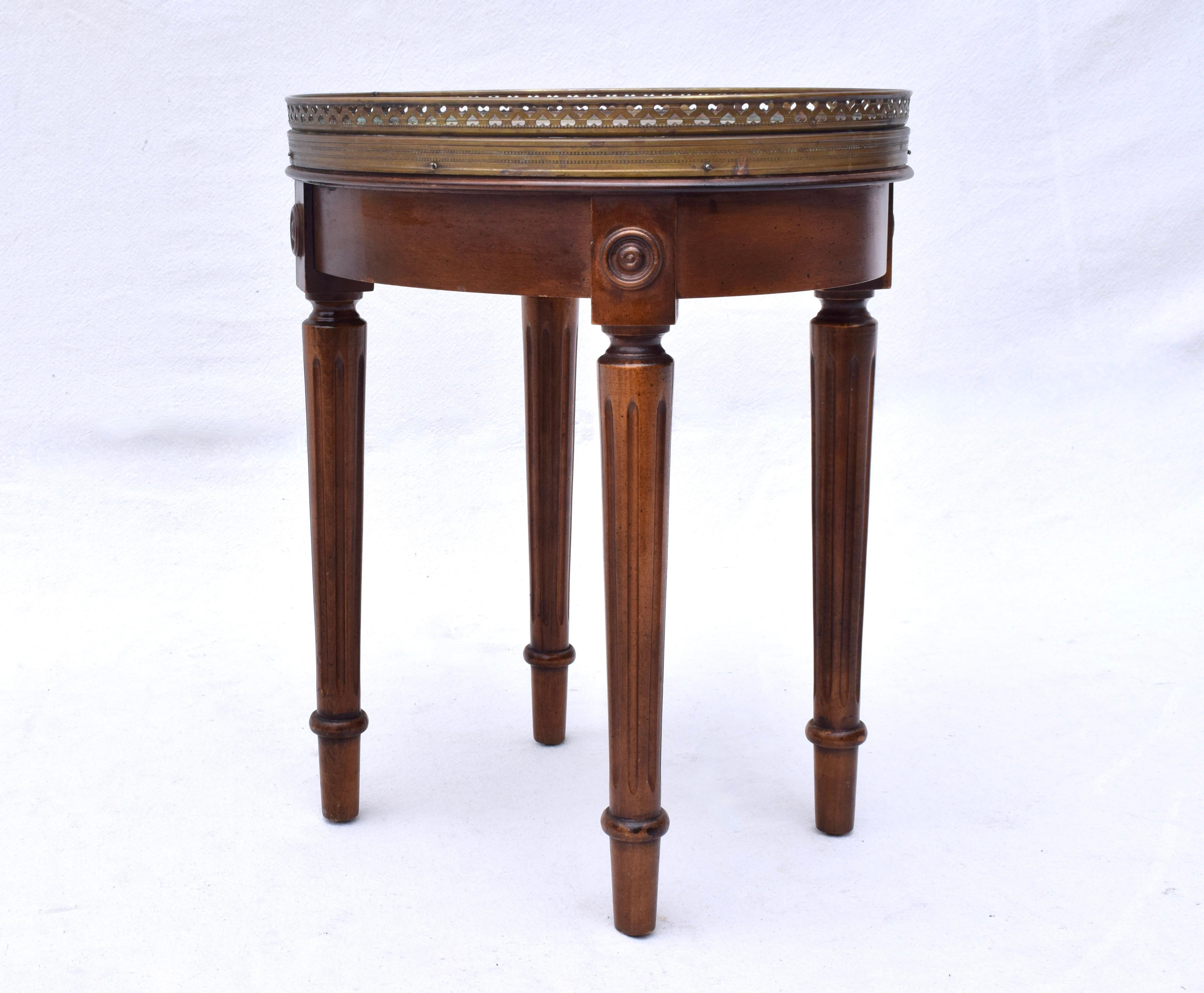 Beistelltische im Louis Xvi-Stil mit Petit Bouillotte-Marmorplatte (Louis XVI.) im Angebot