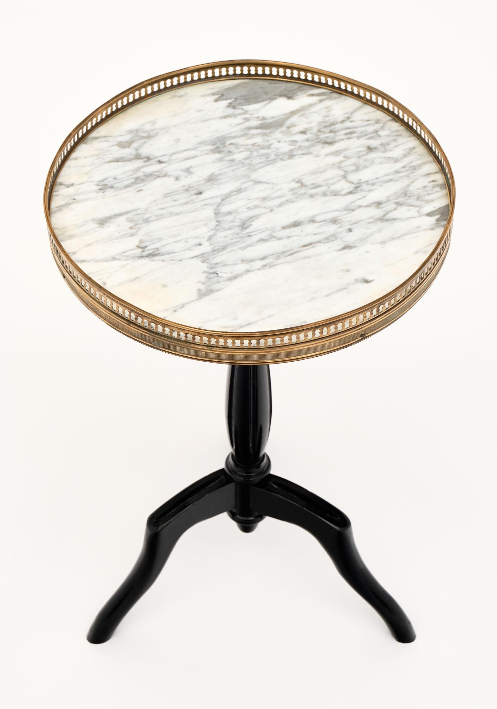 Early 20th Century Louis XVI Style Petite Side Table