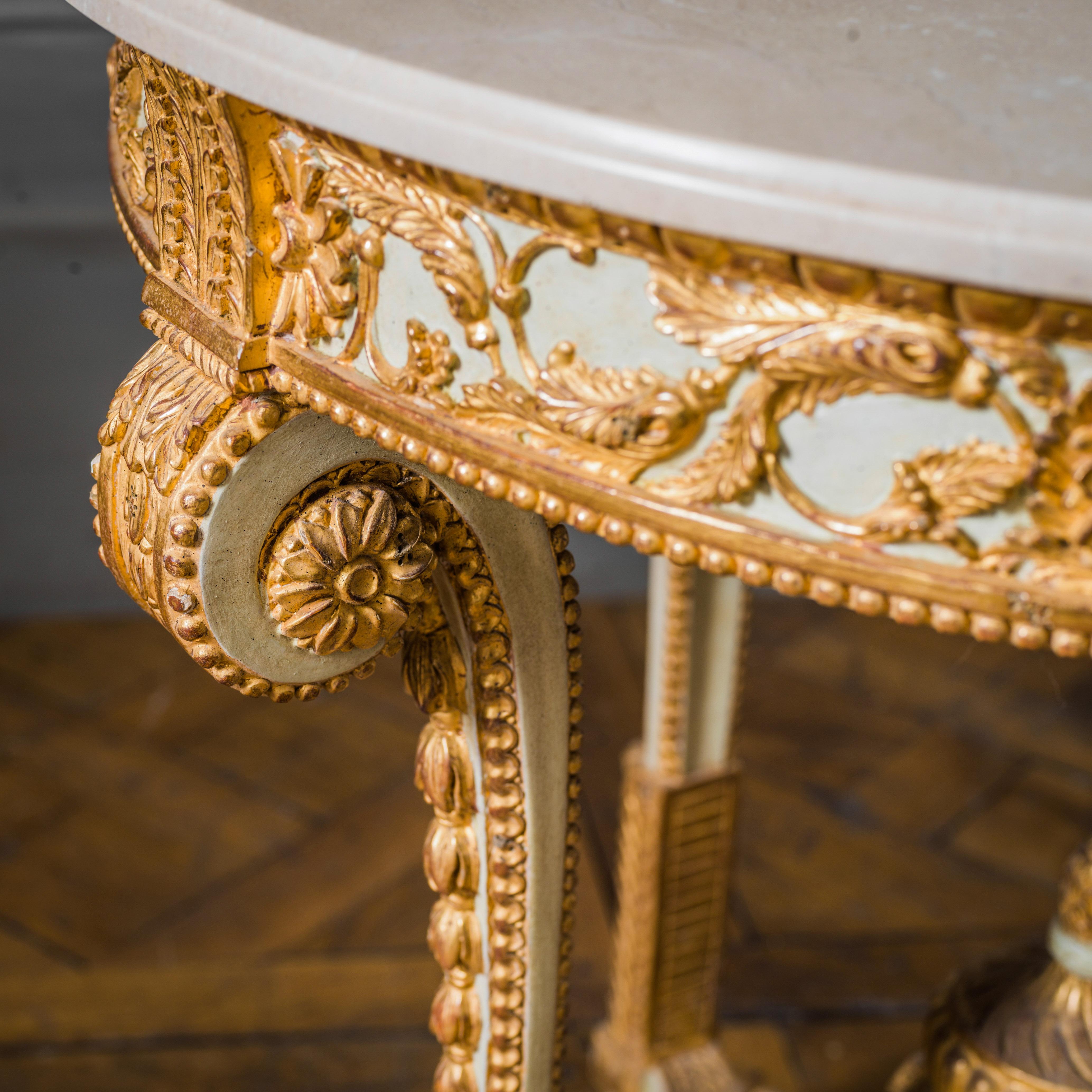 Bois Console polychrome de style Louis XVI reproduite par La Maison London en vente