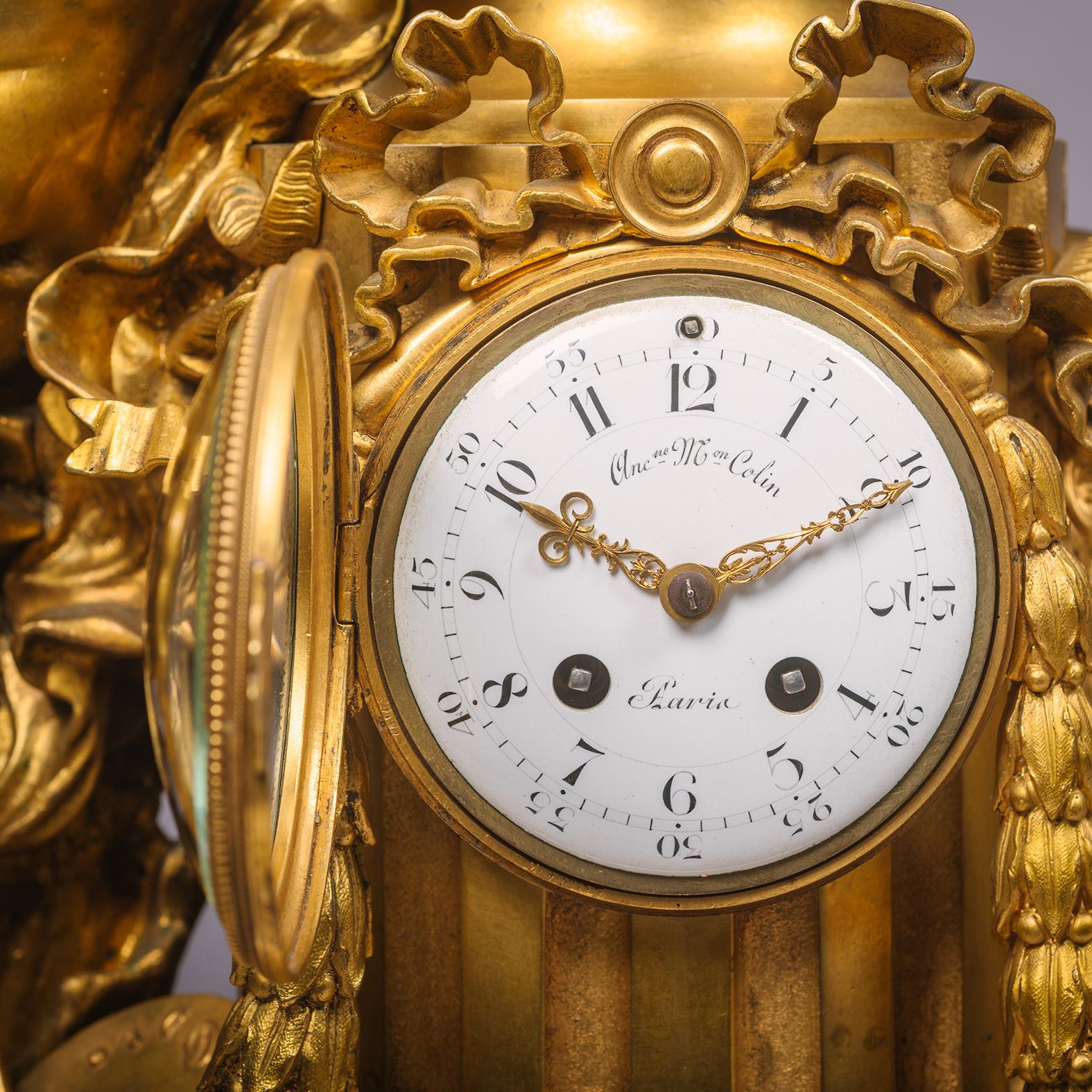 XIX secolo Orologio figurato con montatura in porcellana in stile Luigi XVI, Allegorico delle Arti in vendita
