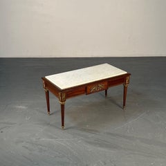 Petite table basse de style Louis XVI, acajou, bronze, marbre blanc, années 1960