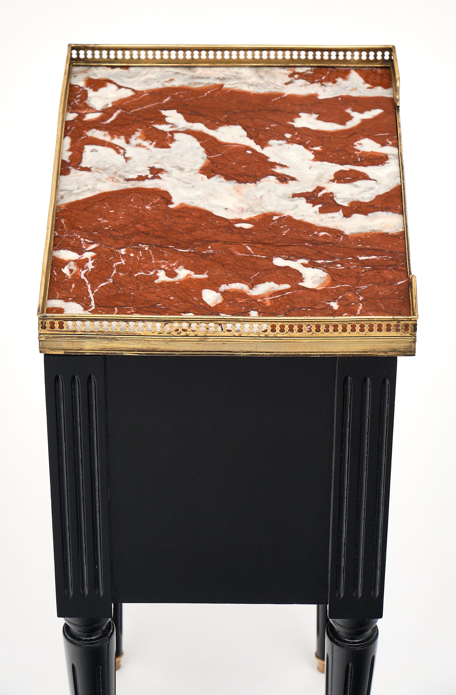 Early 20th Century Louis XVI Style Red Marble-Topped Side Table