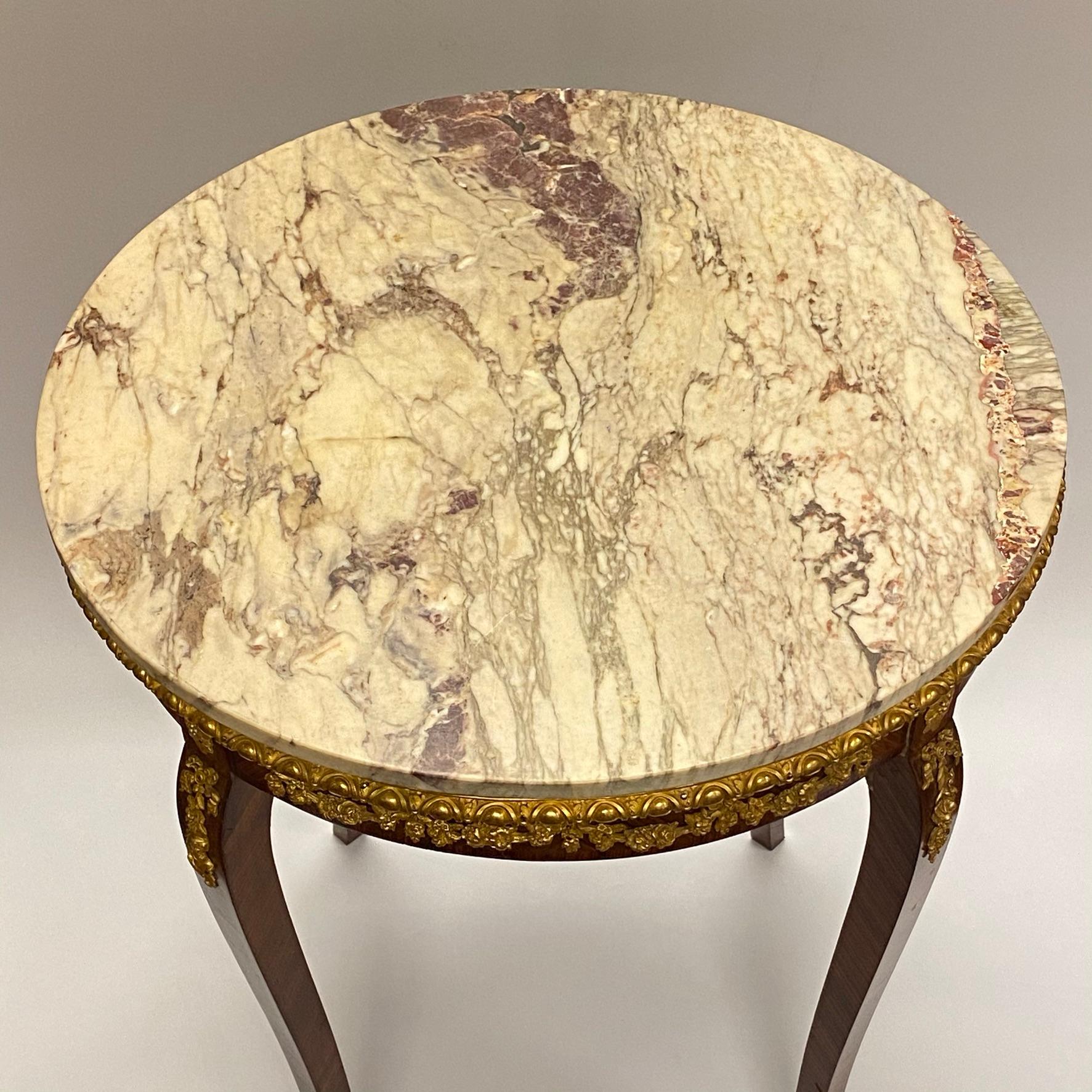 Louis XVI Style Round Marble Top Side Table In Good Condition In New York, NY