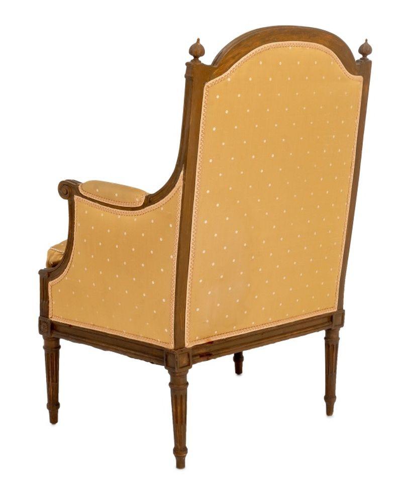 20ième siècle Style Upholstering Satin de style Louis XVI en vente