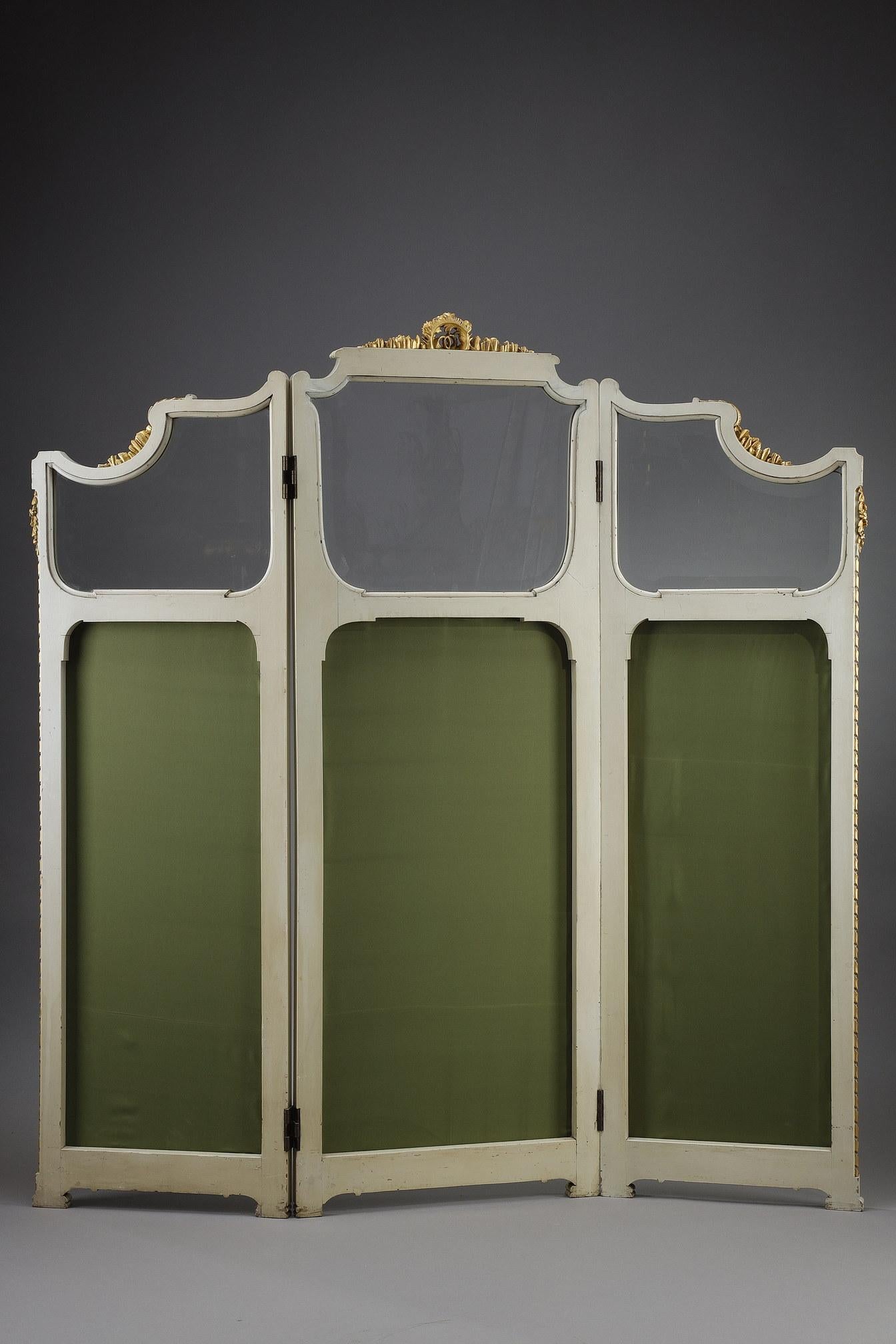 Louis XVI Style Screen in Carved Wood with Waders 9