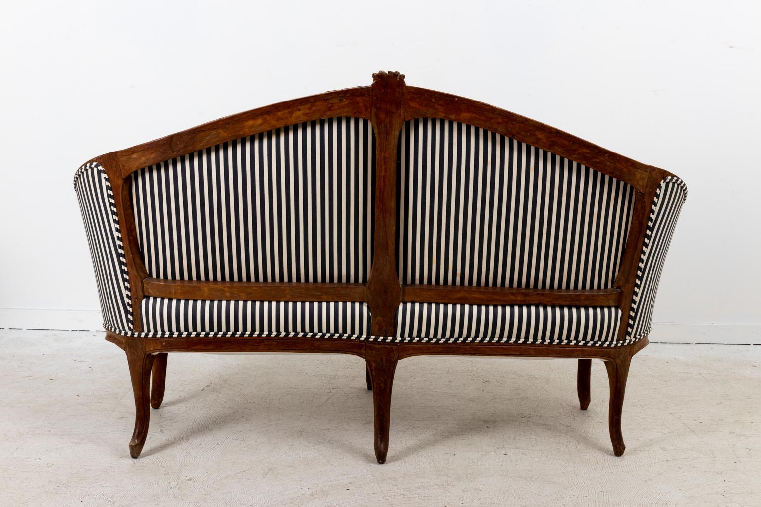 Mid-20th Century Louis XVI Style Settee For Sale