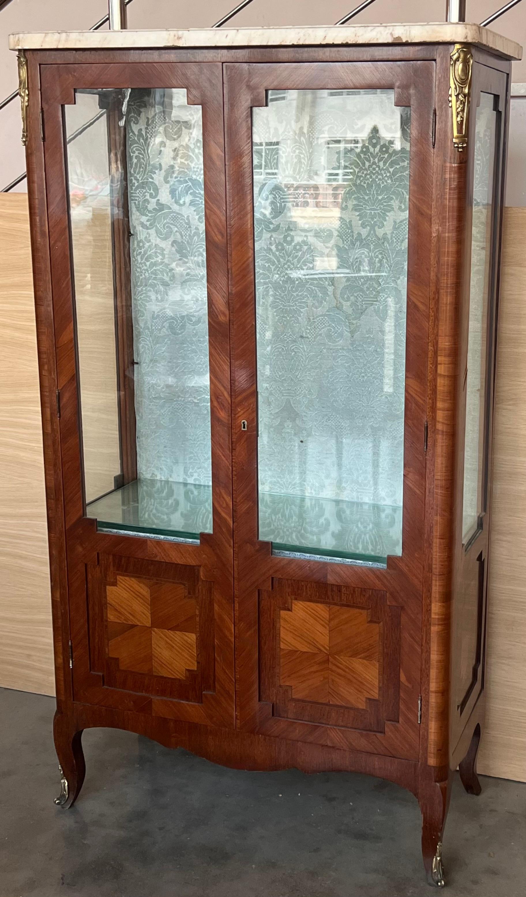 French Provincial Louis XVI Style Showcase Vitrine in Walnut with Geometrical Marquetry For Sale