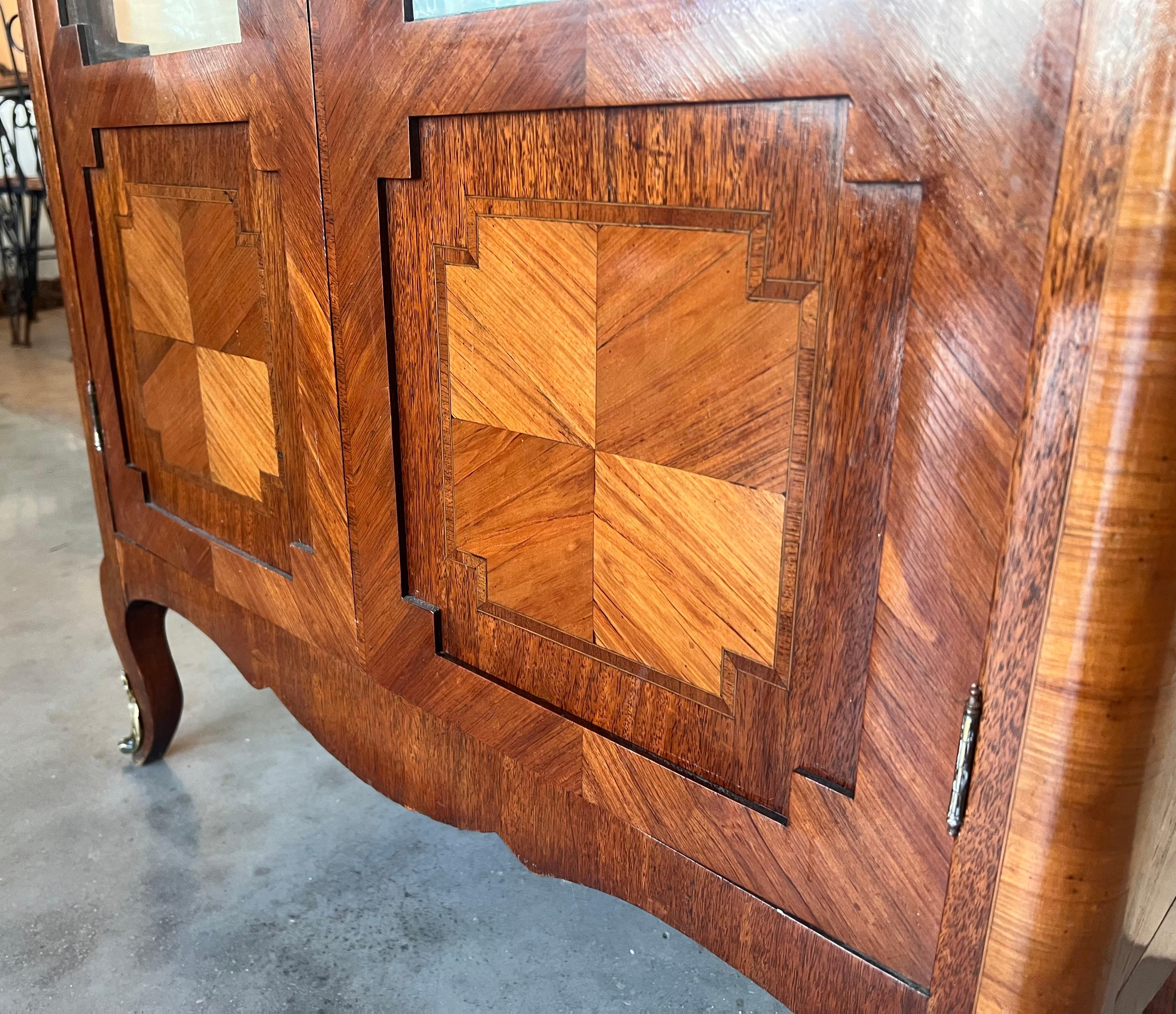 19th Century Louis XVI Style Showcase Vitrine in Walnut with Geometrical Marquetry For Sale