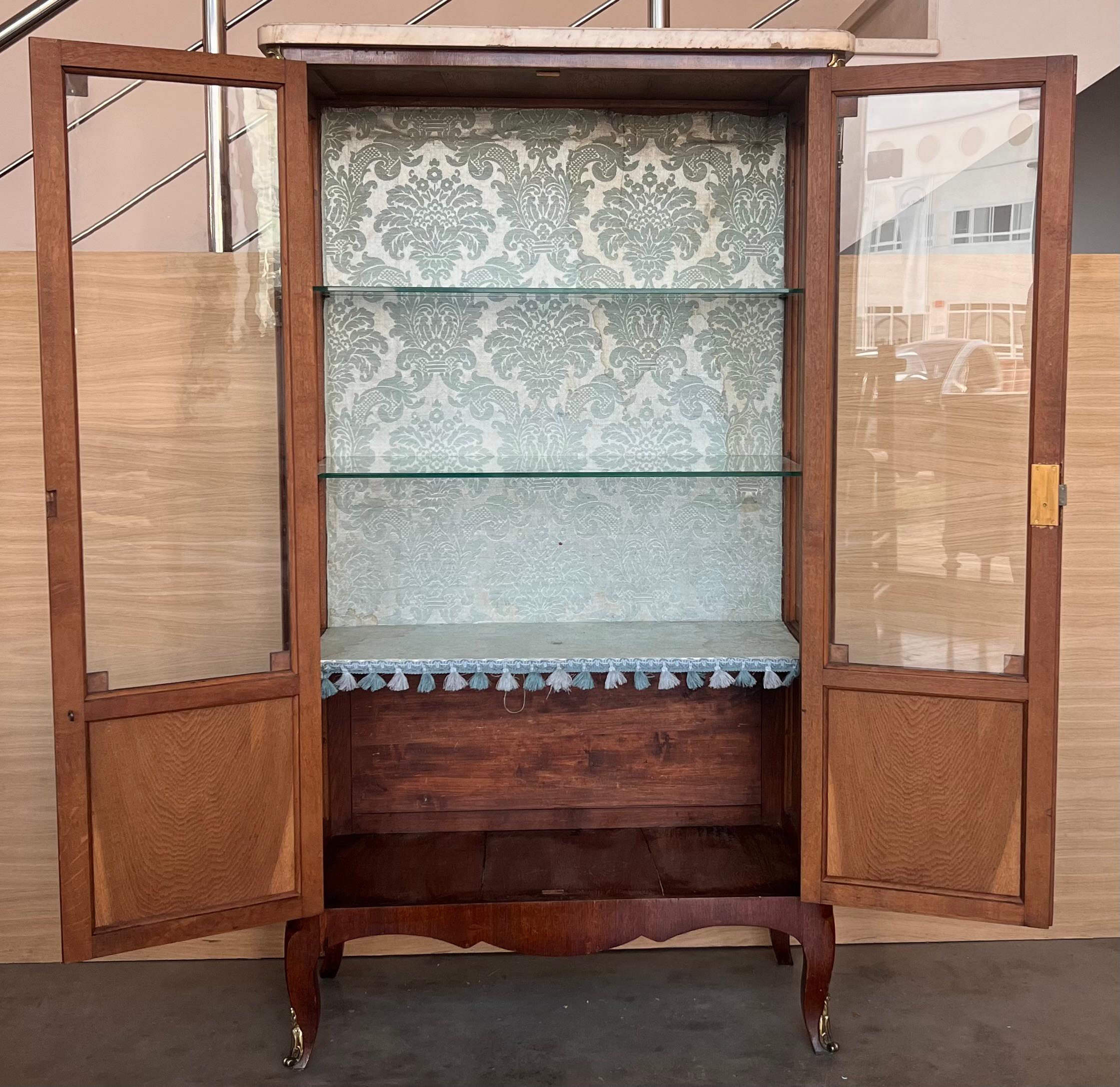 Louis XVI Style Showcase Vitrine in Walnut with Geometrical Marquetry For Sale 2