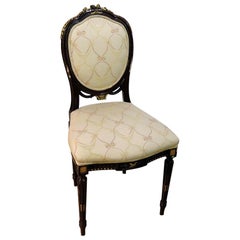 Chaise d'appoint de style Louis XVI