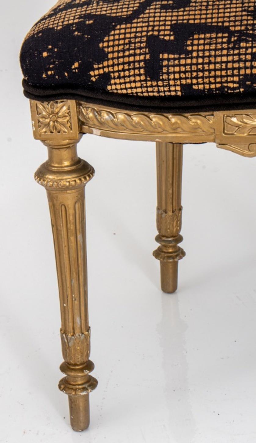 Louis XVI-Stil Beistellstühle, Paar im Angebot 4