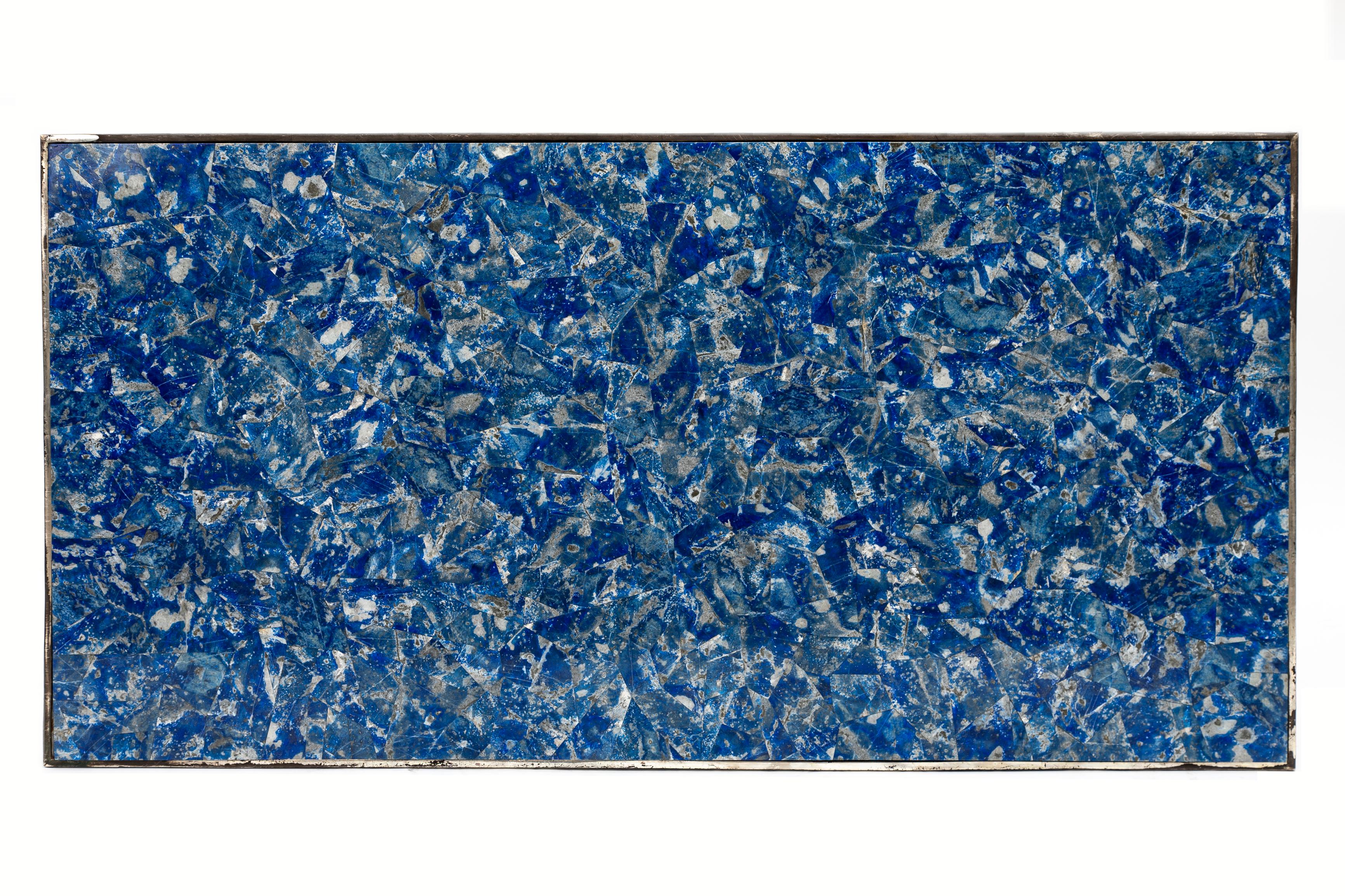 Louis XVI Stil Versilberte Bronze & Lapislazuli Couchtisch, Att. E. F. Caldwell (Louis XVI.) im Angebot