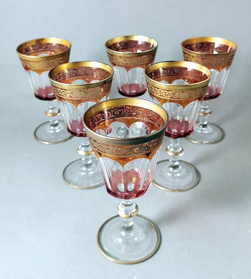 Louis XVI Style Six Blown and Colored Italian Wine Goblets Gold Rim In Excellent Condition For Sale In Prato, Tuscany