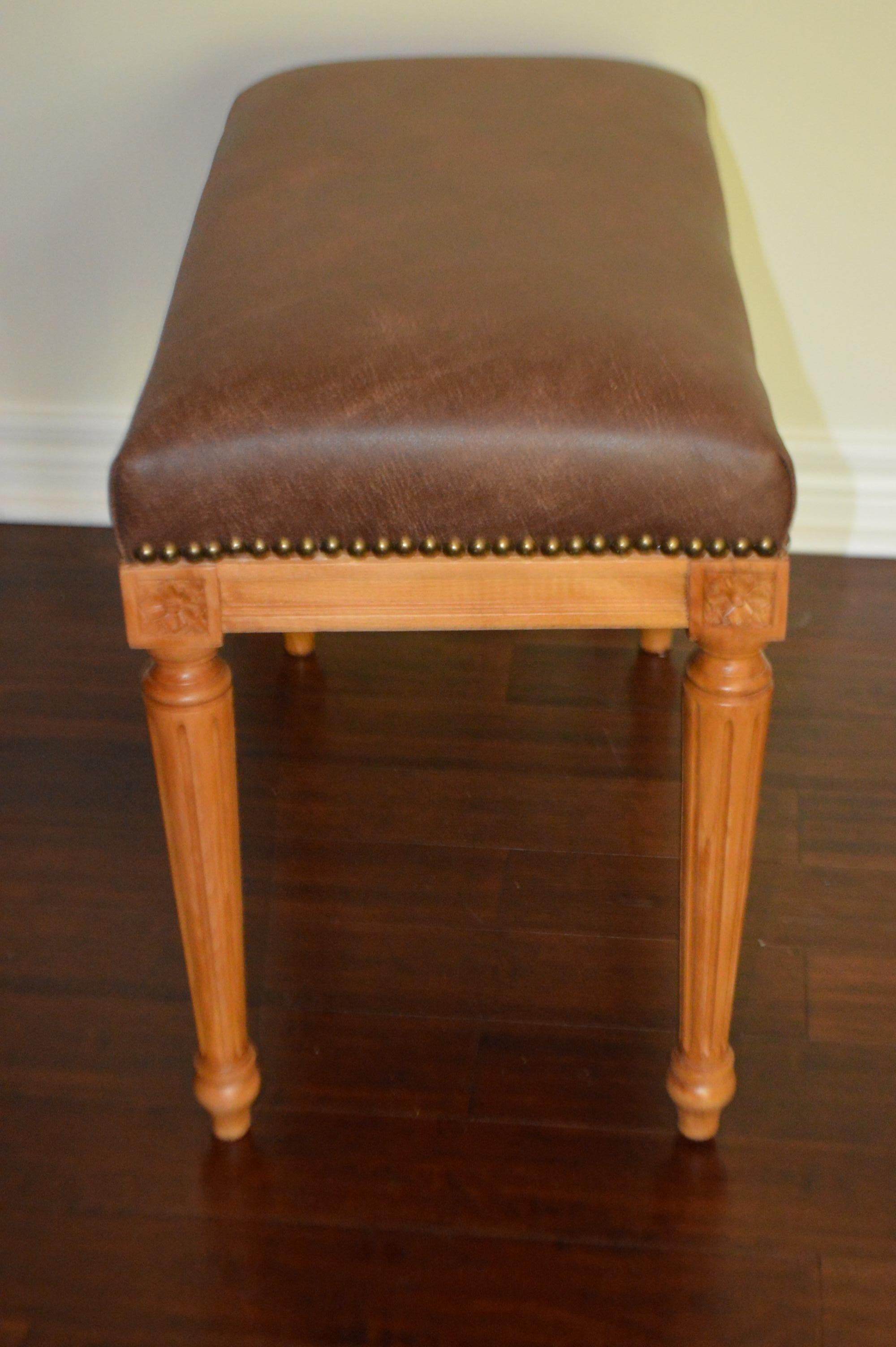 Italian Louis XVI Style Small Bench Upholstered in a Vintage Brown Leather For Sale