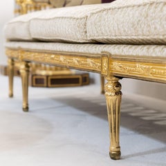 Canapé de style Louis XVI