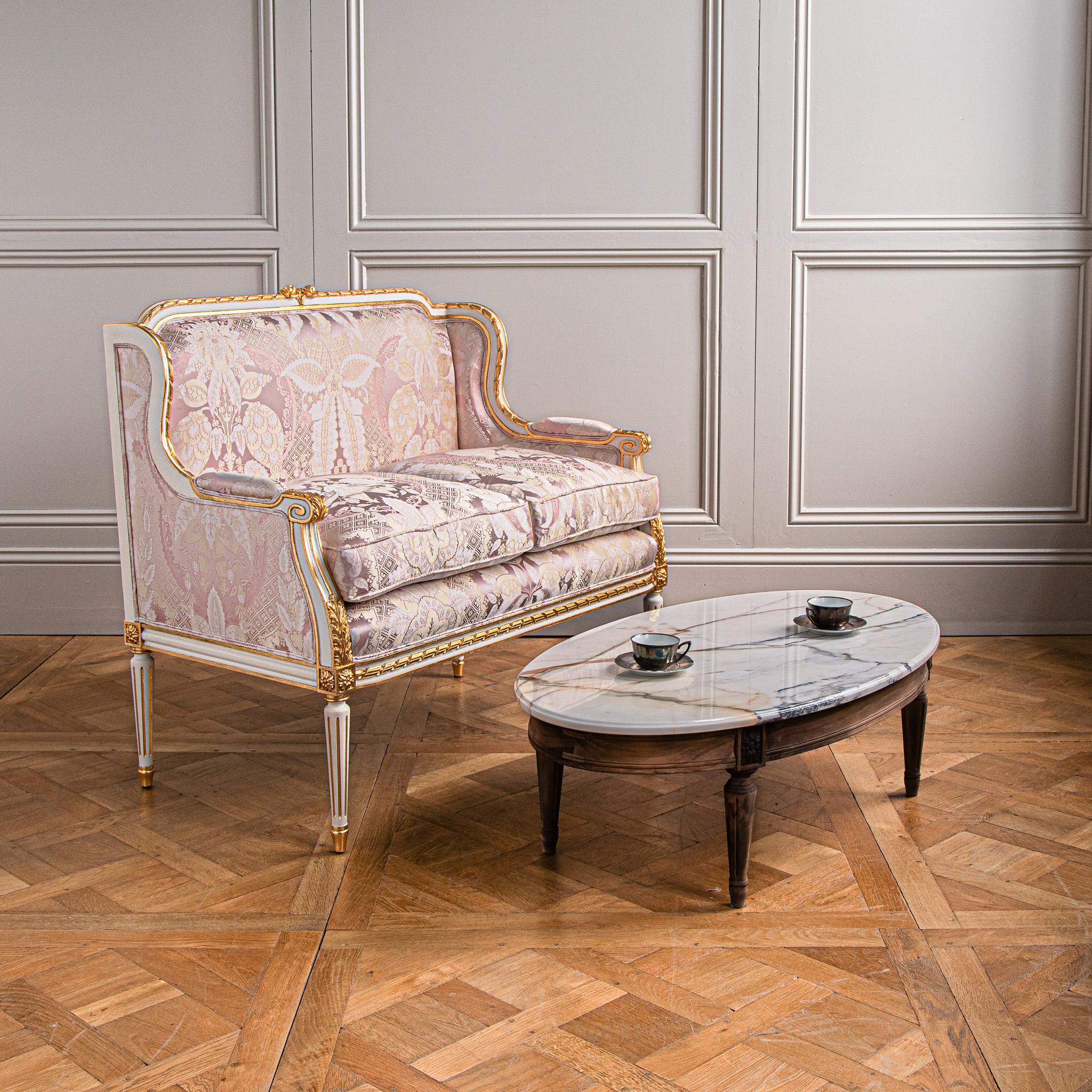 Britannique Canapé de style Louis XVI en vente