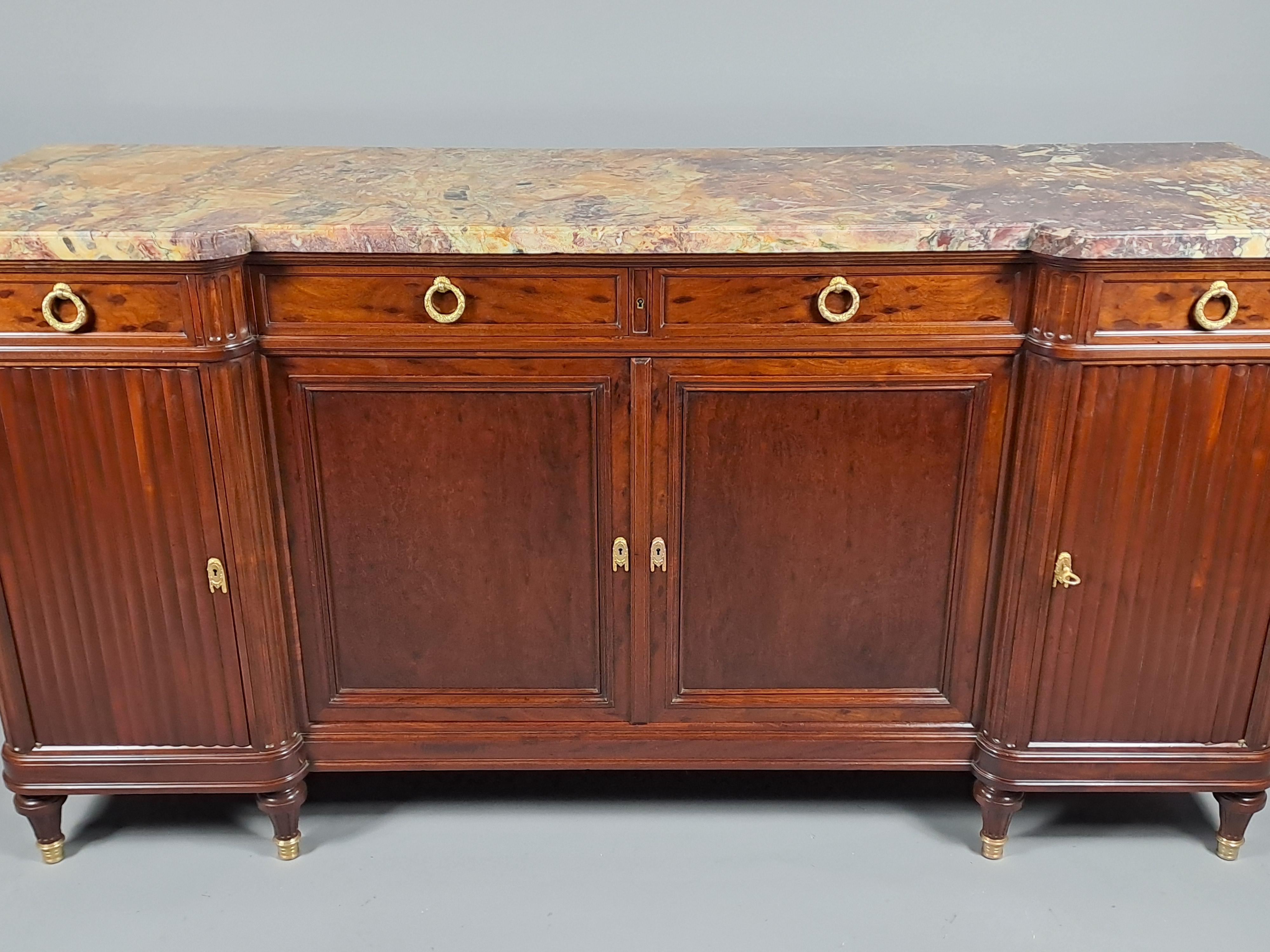 Credenza in mogano massiccio in stile Luigi XVI con timbro Haentges a Parigi in vendita 6