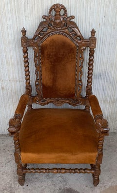 Coppia di poltrone in legno di noce intagliato in stile Luigi XVI, Spagna, 1900