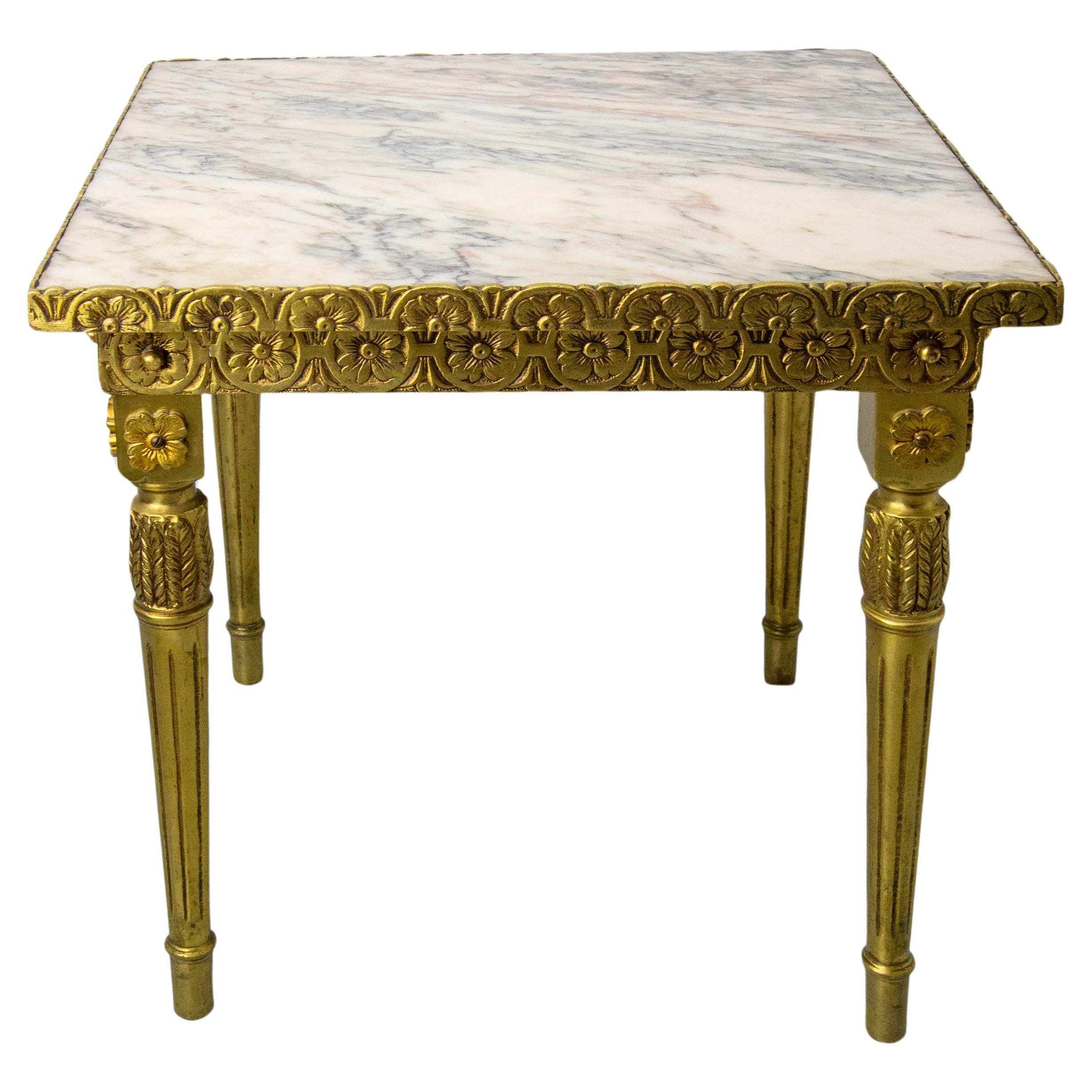 Table basse carrée de style Louis XVI en laiton et marbre Français, circa 1960