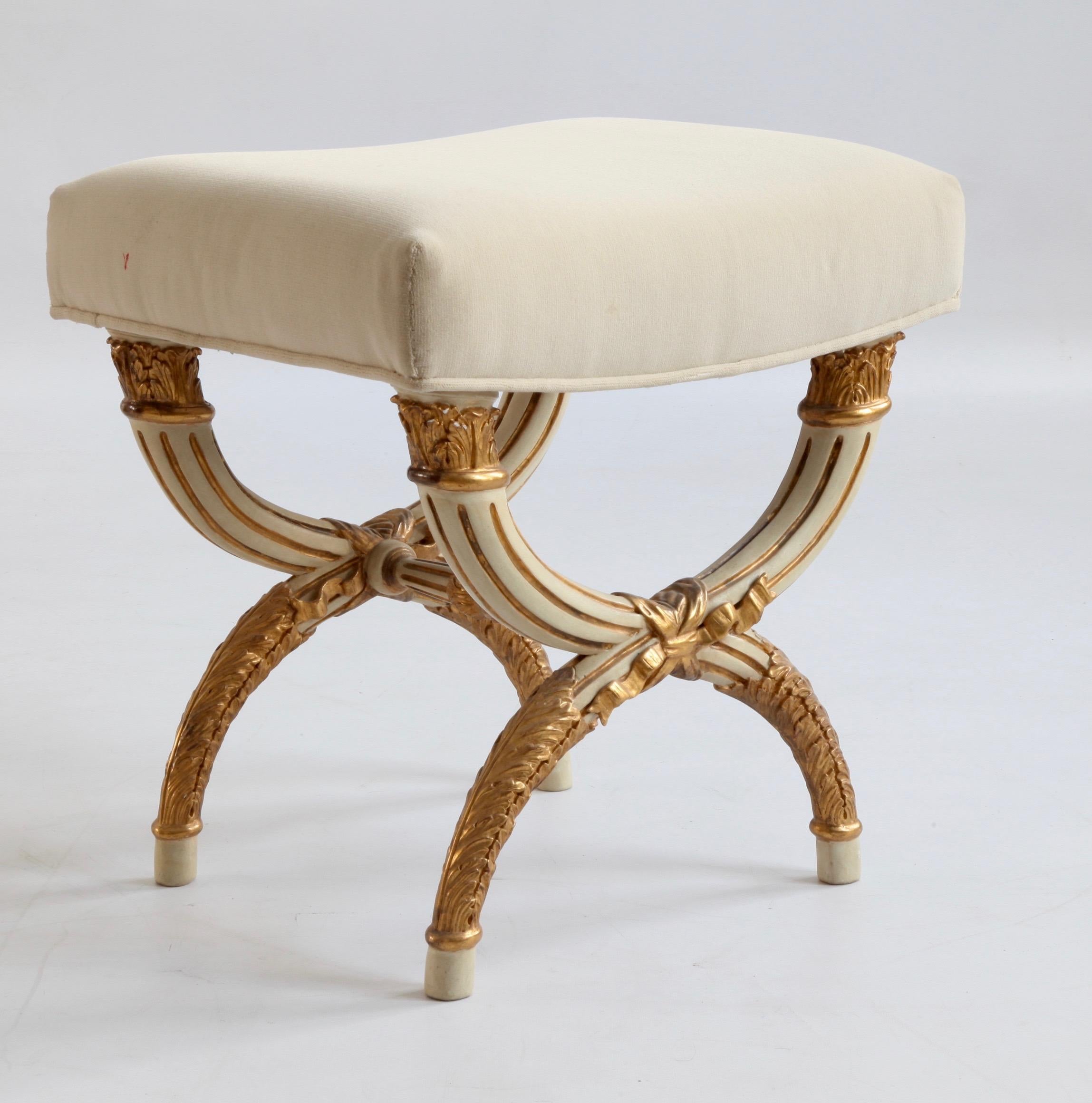 Louis XVI Style Stool in X-Shaped, Painted in Warm Grey with Gold Highlights In Good Condition In London, Park Royal