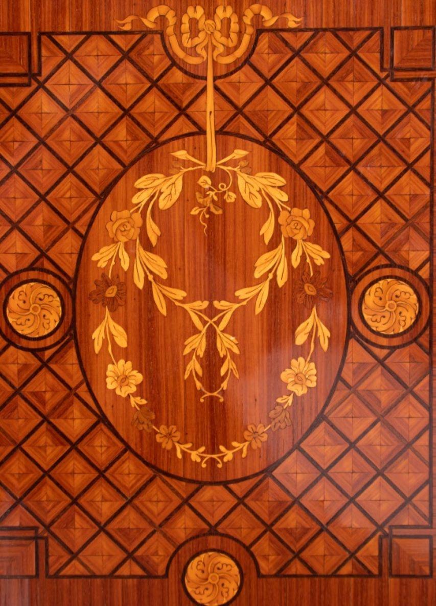 Louis XVI Style Tulipwood Marquetry Cabinet For Sale 2