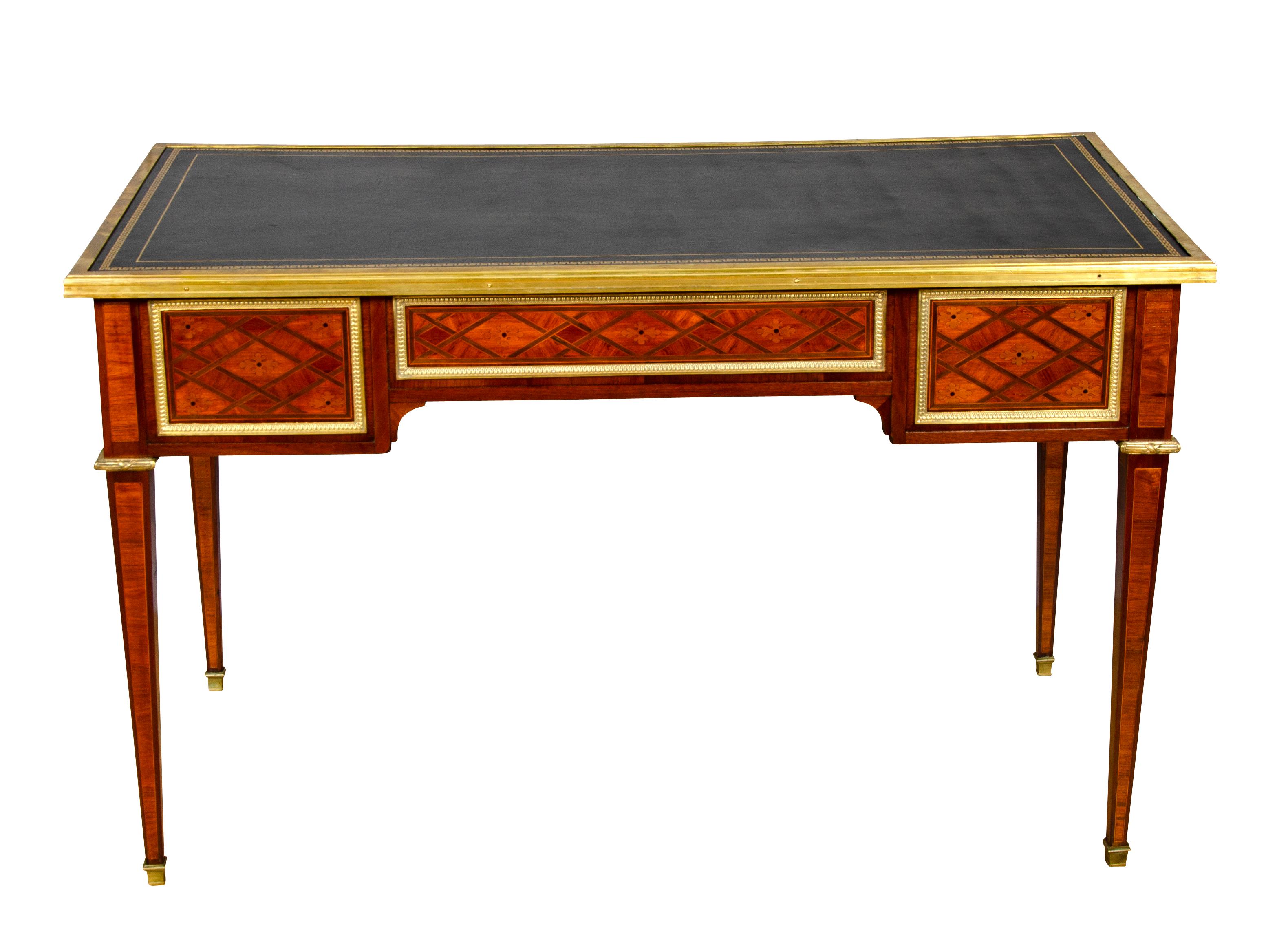 Schreibtisch aus Tulpenholz im Louis-XVI-Stil im Angebot 2