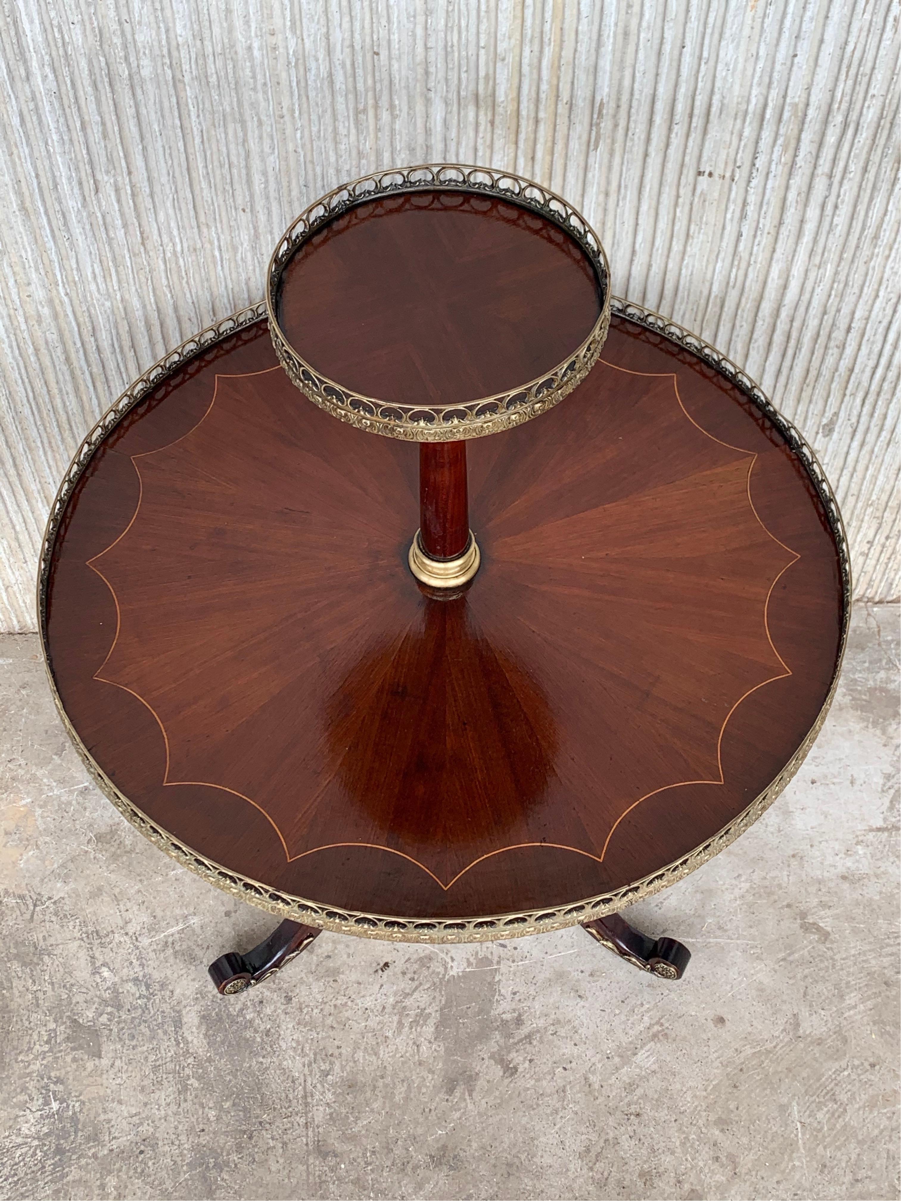 Louis XVI Style Two-Tier Mahogany Bouillotte Round Table in Style of Jansen In Good Condition For Sale In Miami, FL