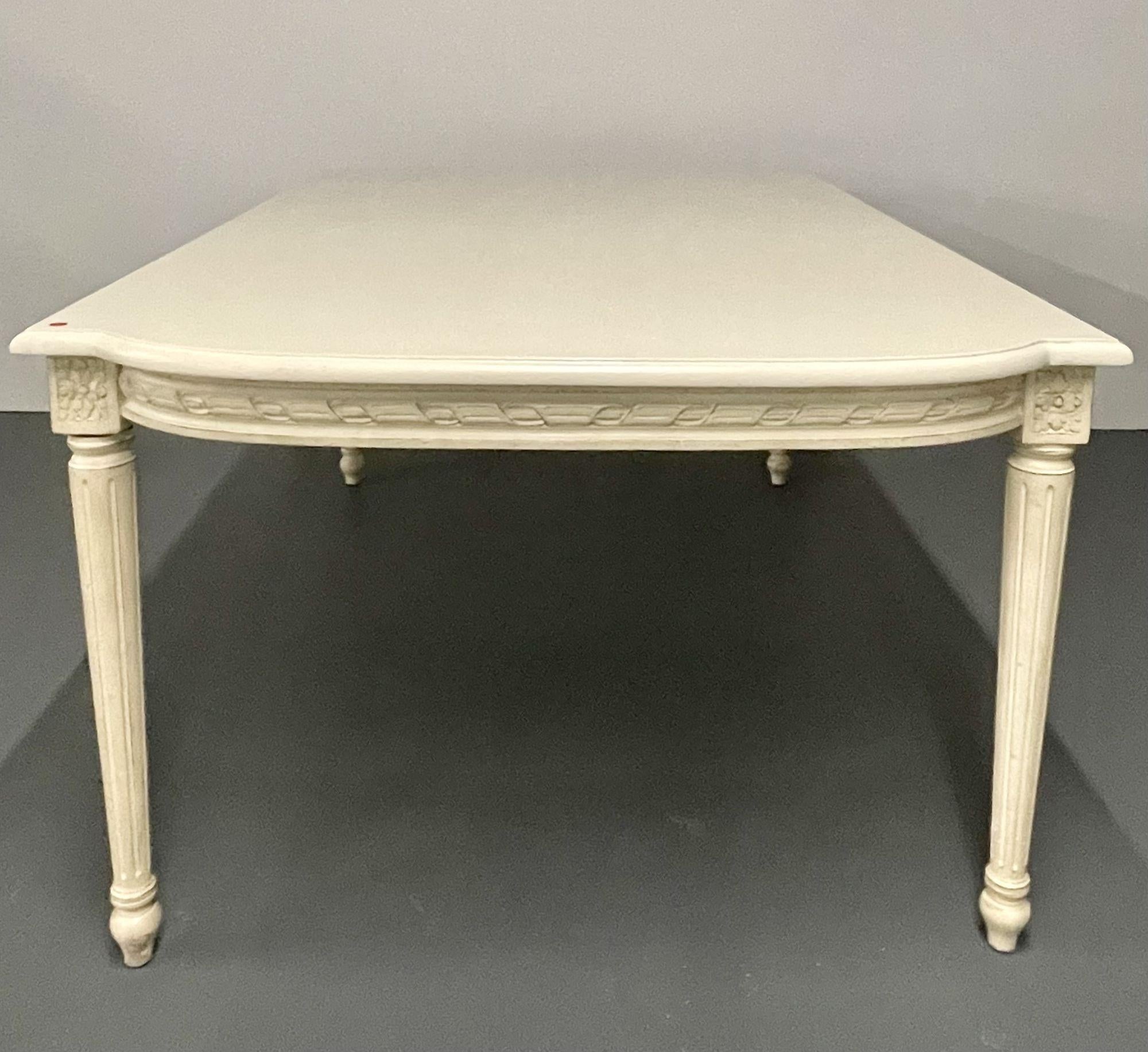 Louis XVI Style White Paint Decorated Dining / Kitchen Table, Gustavian In Good Condition In Stamford, CT