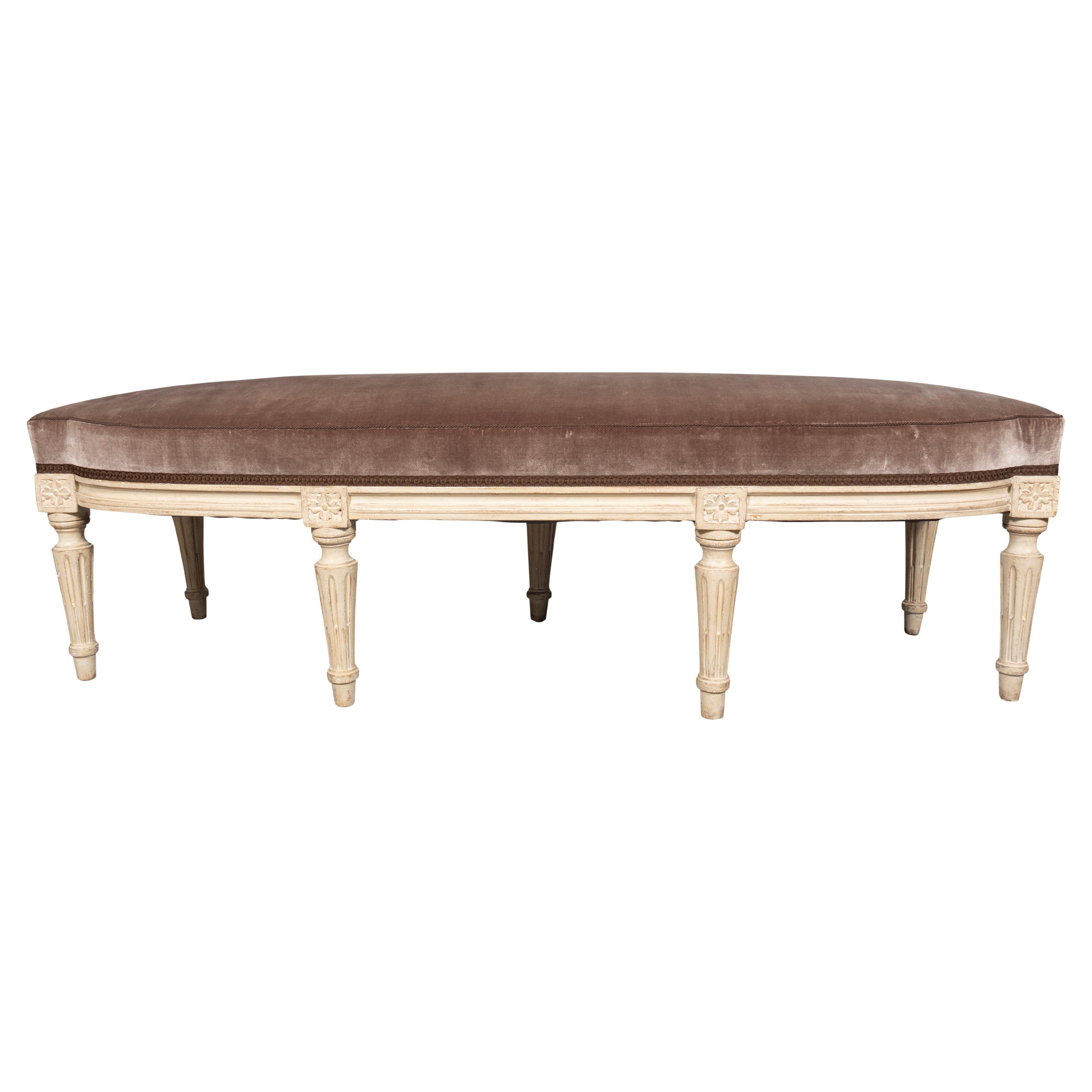 Banc de style Louis XVI peint en blanc