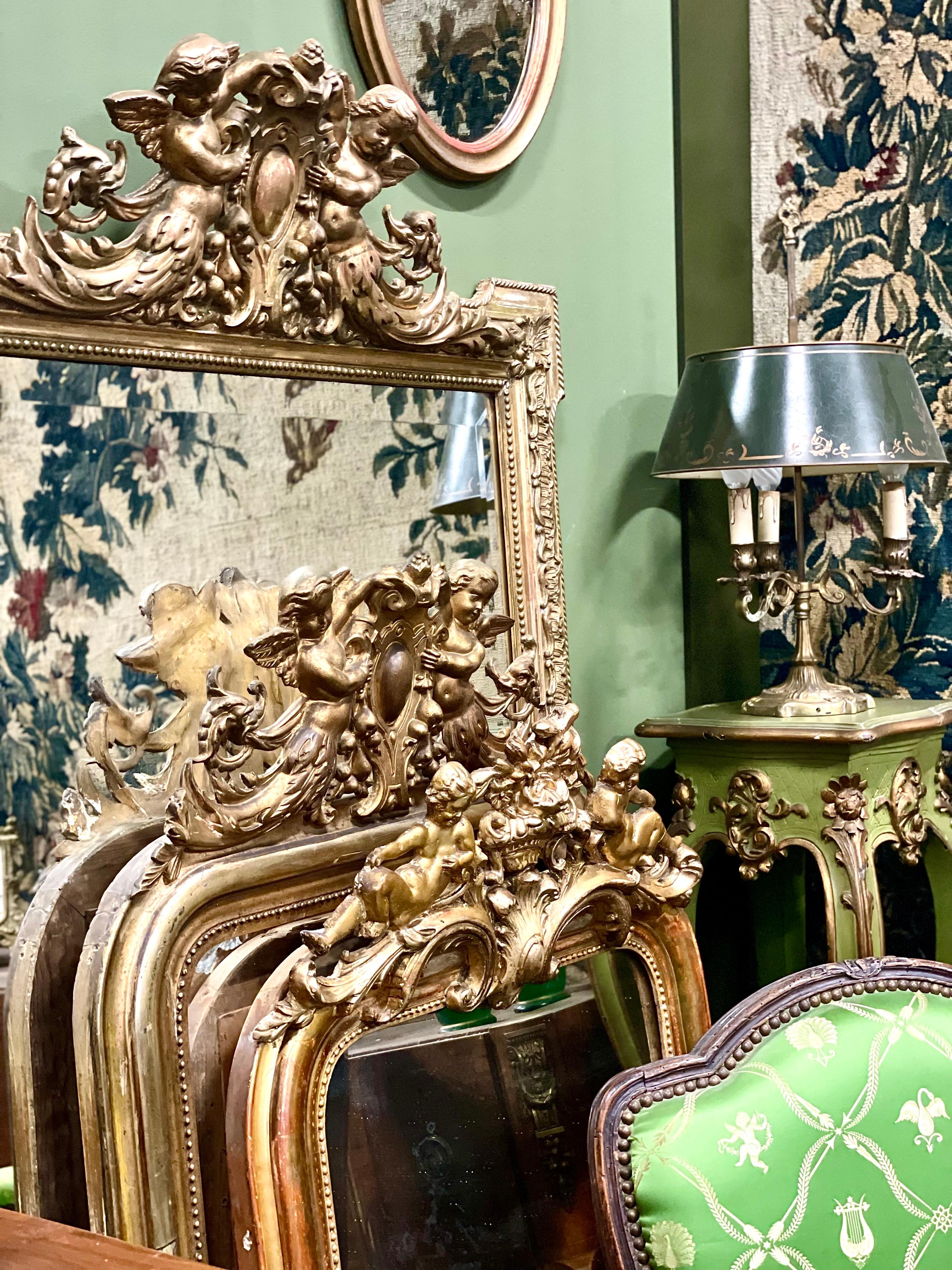 Miroir de cheminée en bois et stuc doré de style Louis XVI en vente 5