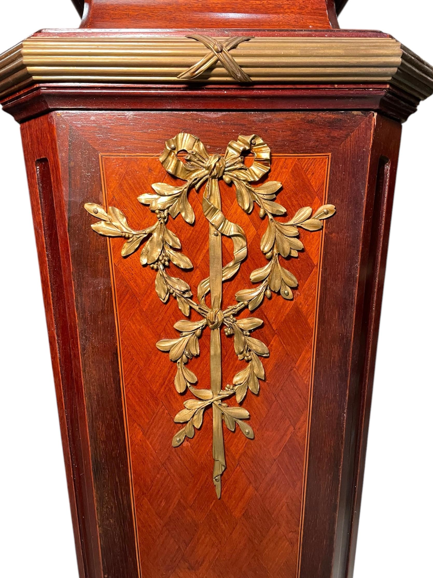 Piedistallo alto in legno in bronzo in stile Luigi XVI in vendita 6