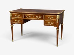 Bureau de style Louis XVI, noyer assorti, bronze, France, années 1920