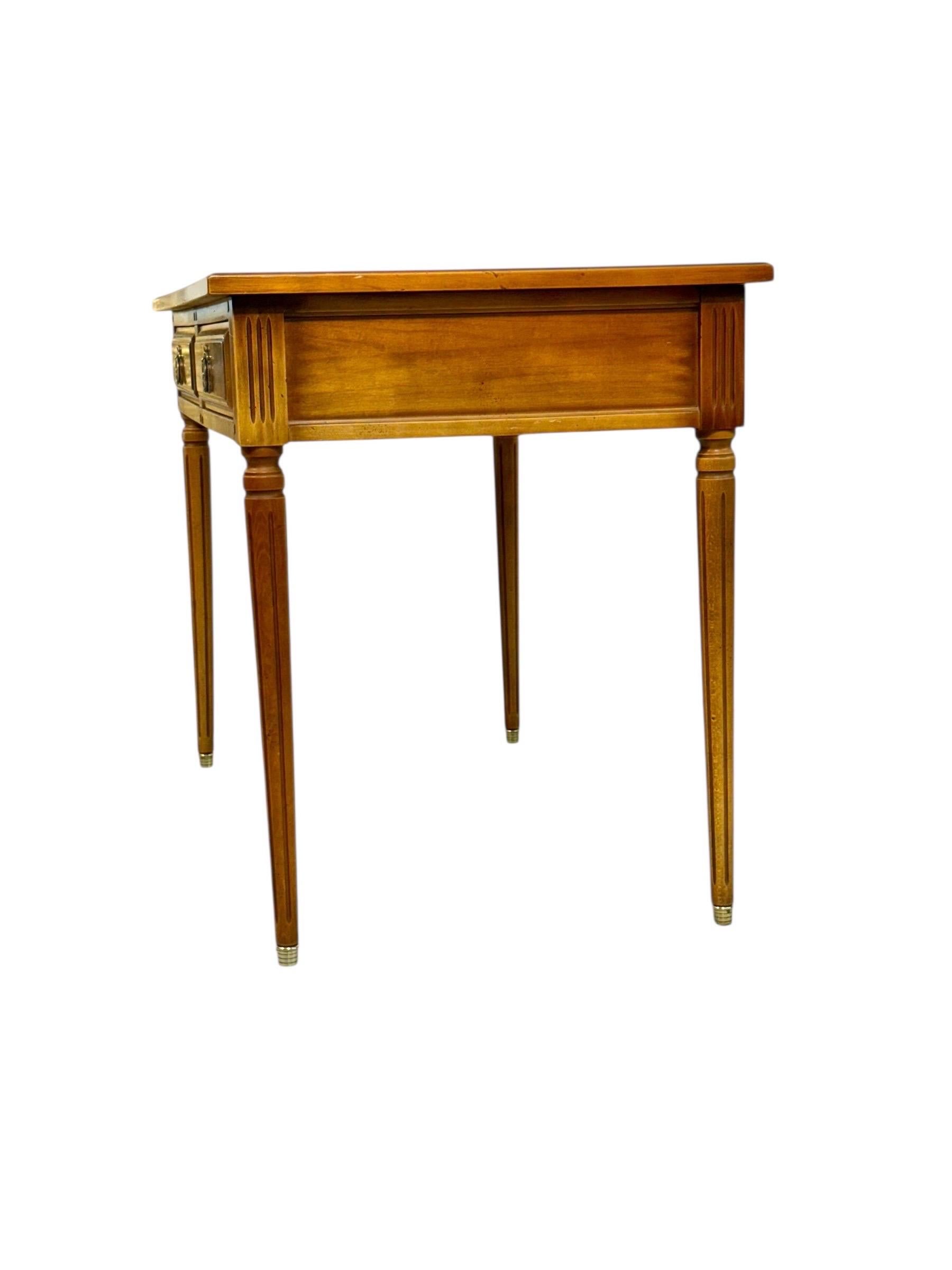 Scrivania in stile Luigi XVI con piano in pelle verde, circa anni '50 in vendita 7