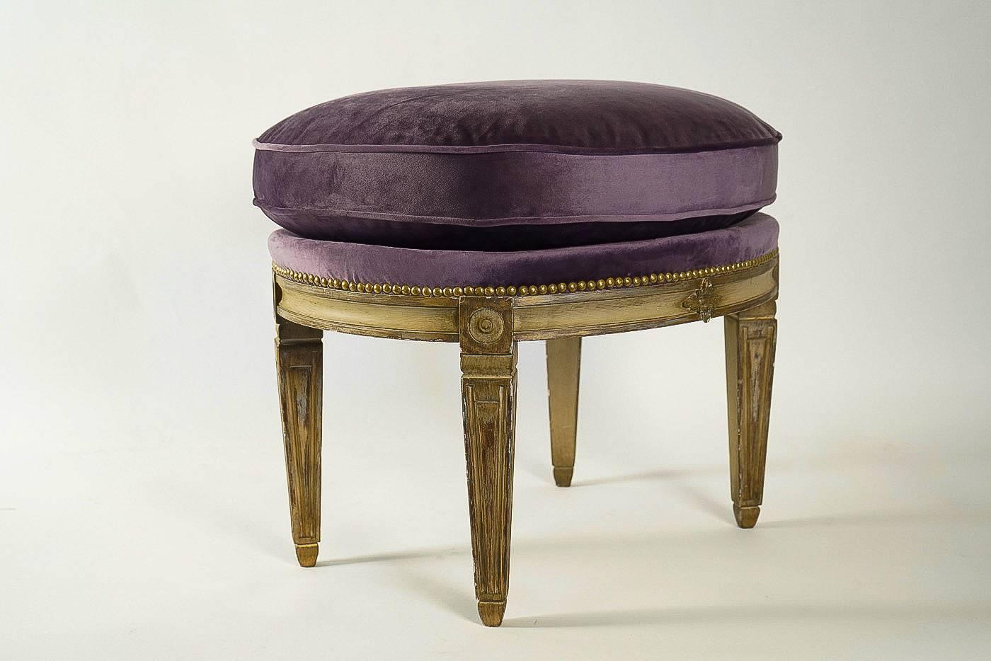 Louis XVI Style, Set of Four Stools from the Famous Restaurant The 1728 5