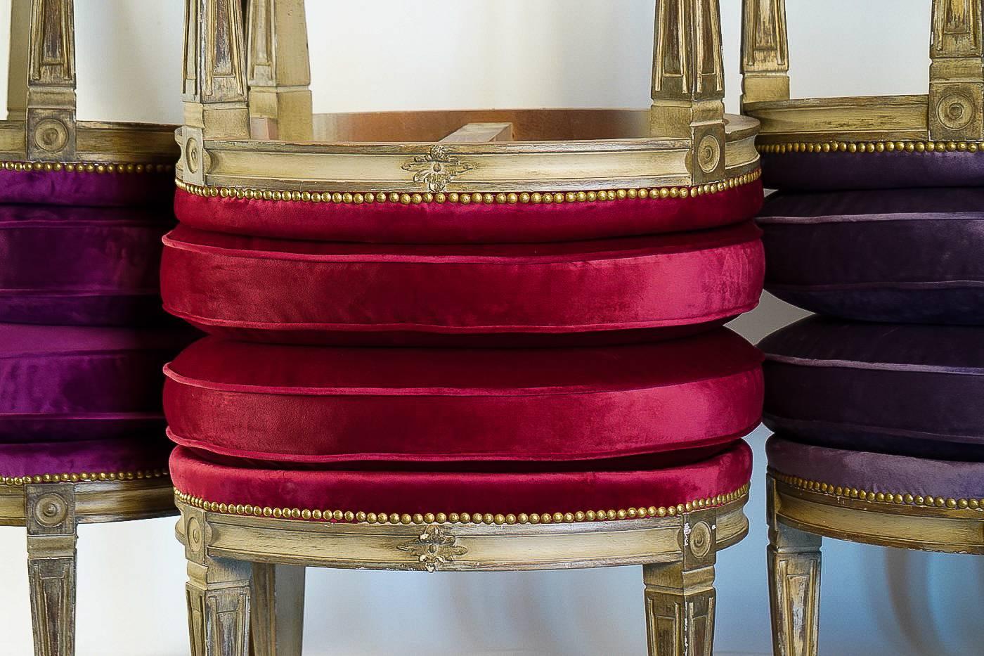 We have the pleasure to present you a beautiful set of four stools hand-carved and hand-painted fruitwood. 

Elegance, a fine quality in these set of six Italian stools manufactured close to the city of Turin, in the classic Louis XVI style.
Covered
