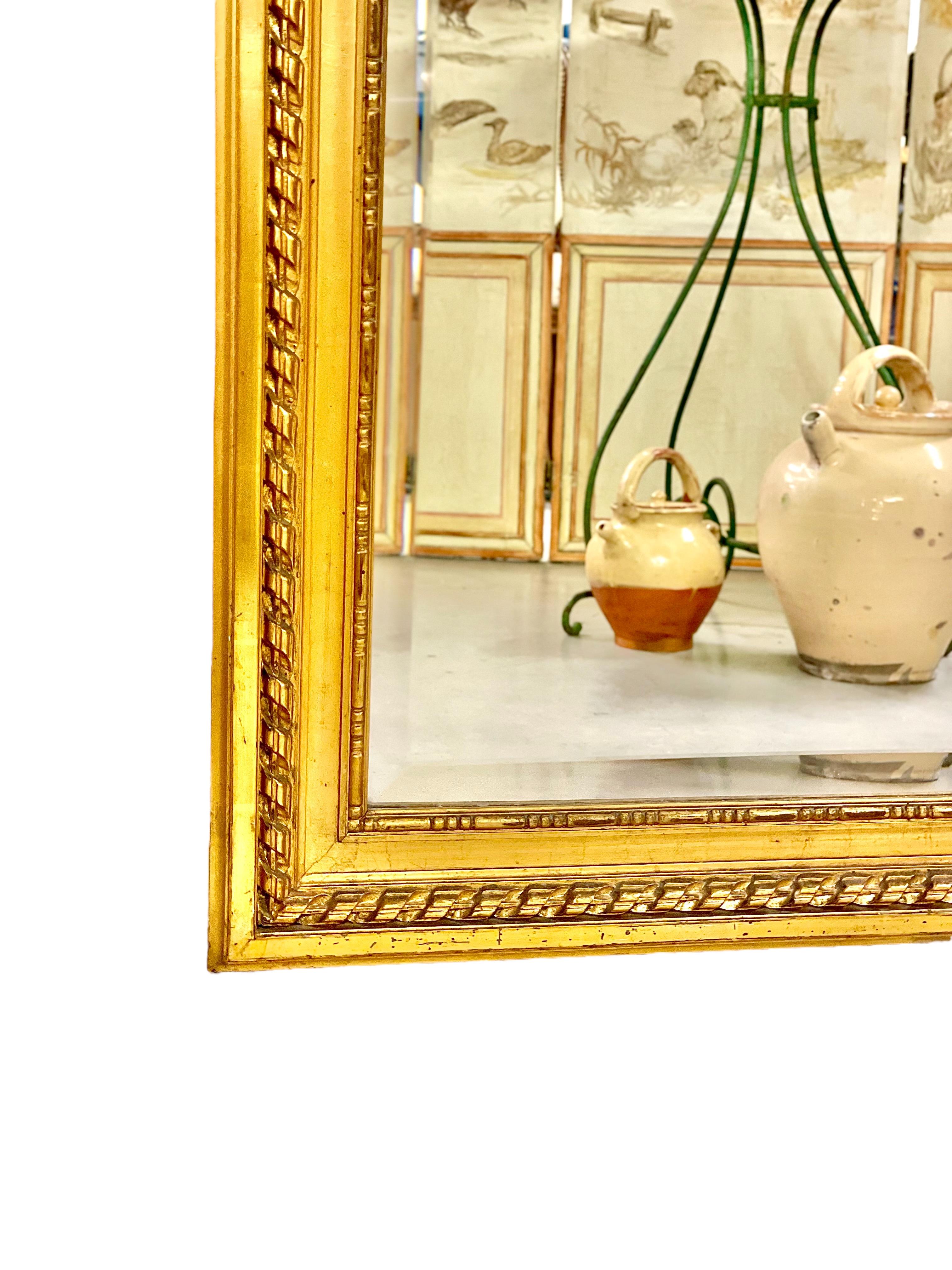  19. Jahrhundert Louis XVI Trumeau Vergoldeter Spiegel mit schelmischen Putten Design (Vergoldetes Holz) im Angebot