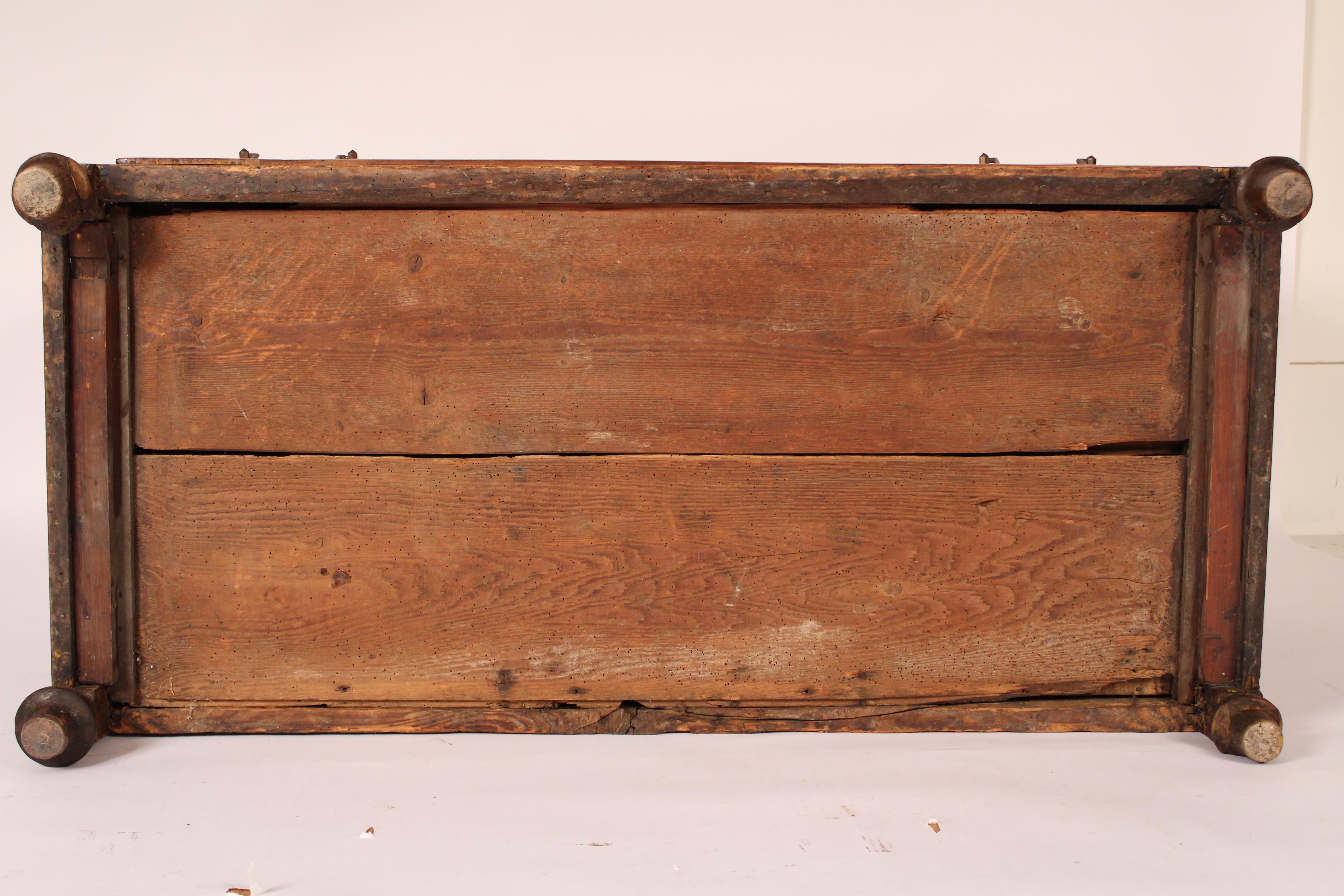 Cassettiera in noce e olmo Luigi XVI 7