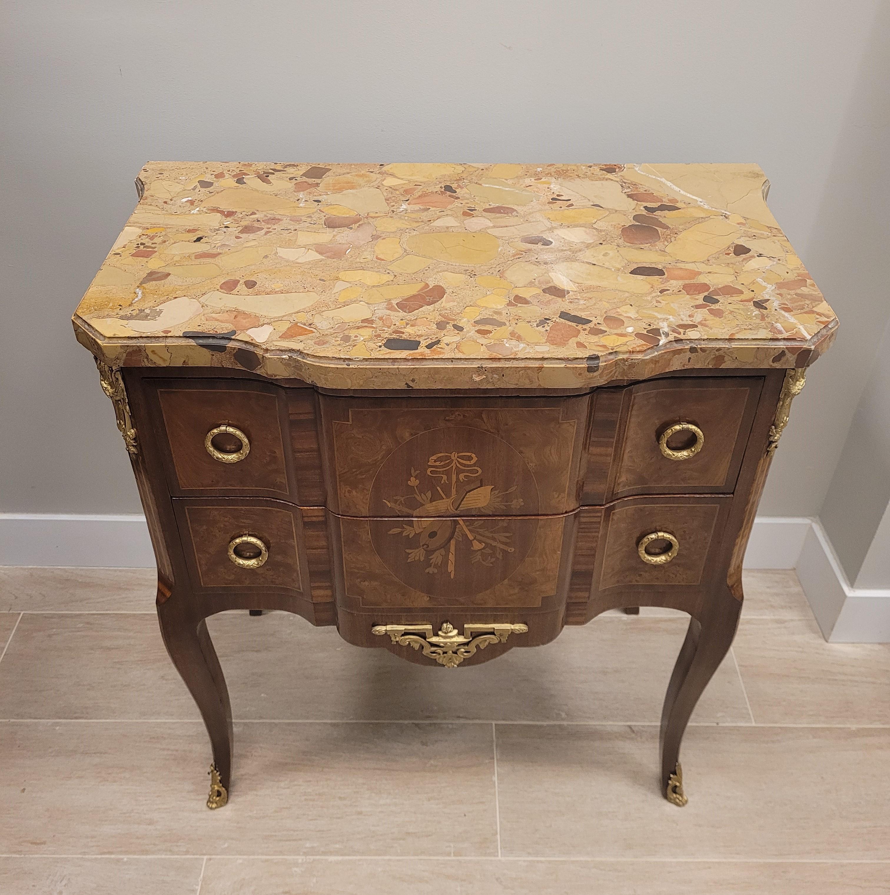 Commode francese in legno Luigi XVI, cassettiera, marmo in vendita 1