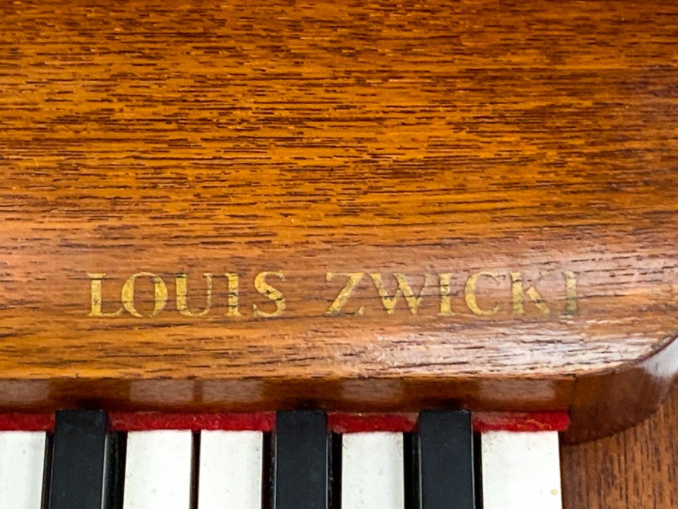 Louis Zwicki Dänisches Teakholz-Klavier aus der Jahrhundertmitte 1