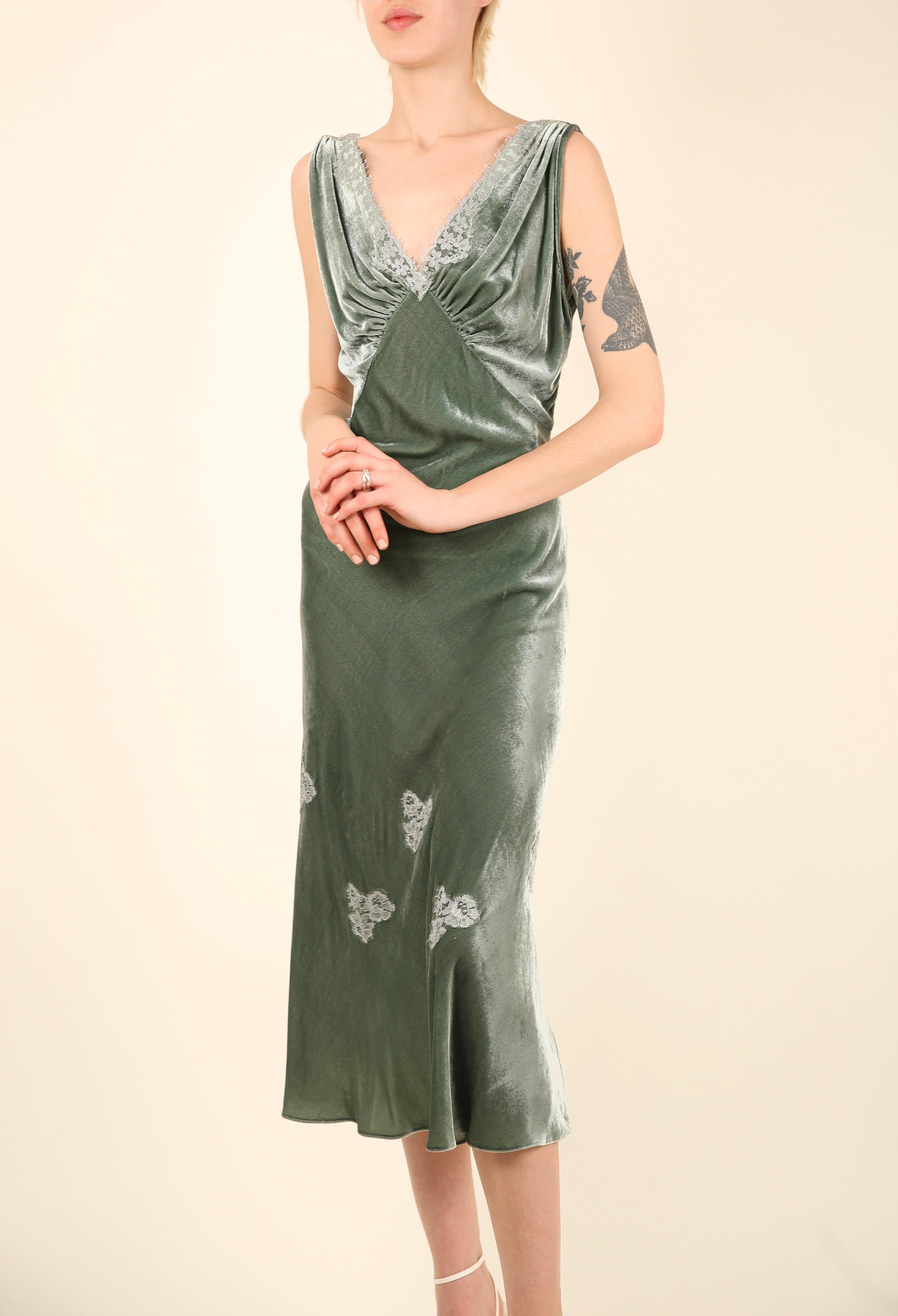 Louisa Beccaria green velvet silver lace V neck sleeveless midi dress IT 42-44 For Sale 1