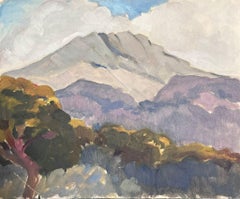 Des montagnes impressionnistes françaises grises et violettes dans un ciel nuageux bleu des années 1930