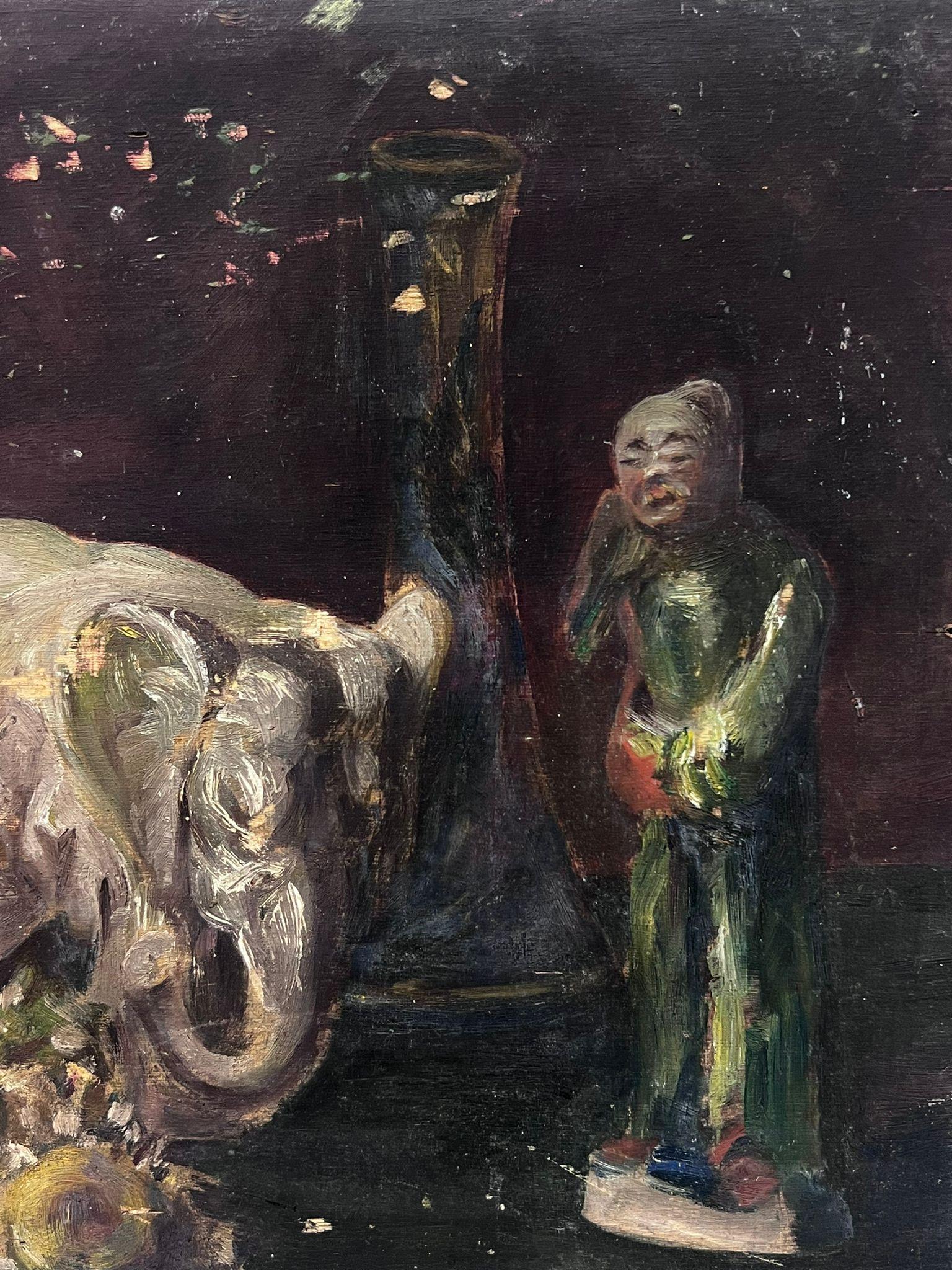 Nature morte à l'huile impressionniste française des années 1930 Intérieur Chine Ornaments Elephant - Impressionnisme Painting par Louise Alix