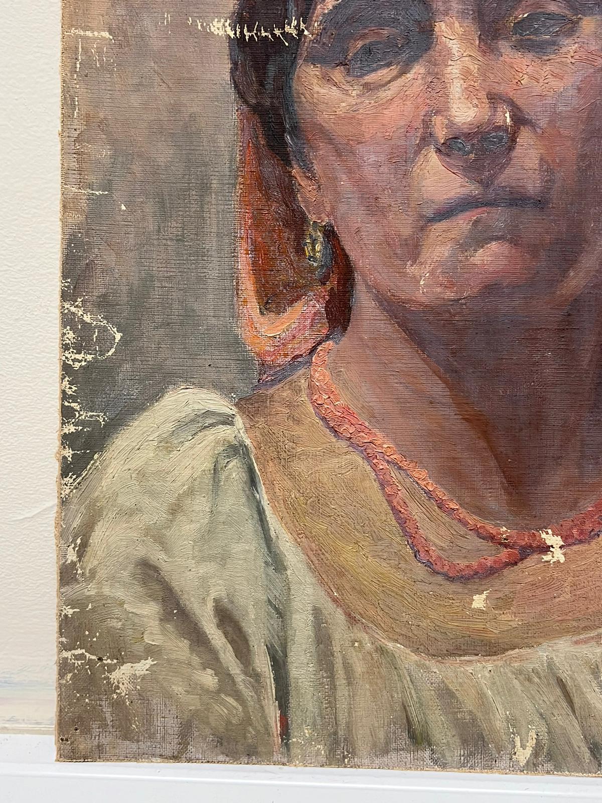 1930er Jahre Französisch Öl Porträt einer verlassenen Dame in Orange Kopftuch im Angebot 1