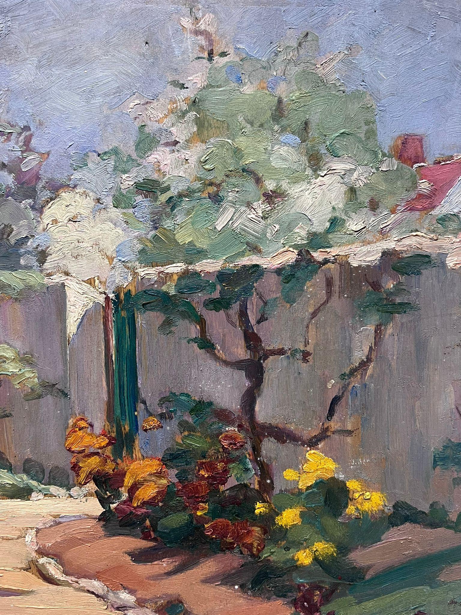 Giardino recintato
di Louise Alix (francese, 1888-1980) *vedi note sotto
timbro di provenienza sul retro 
dipinto a olio su tavola, senza cornice
misure: 14 pollici di altezza per 10,5 pollici di larghezza
condizioni: nel complesso molto buone e