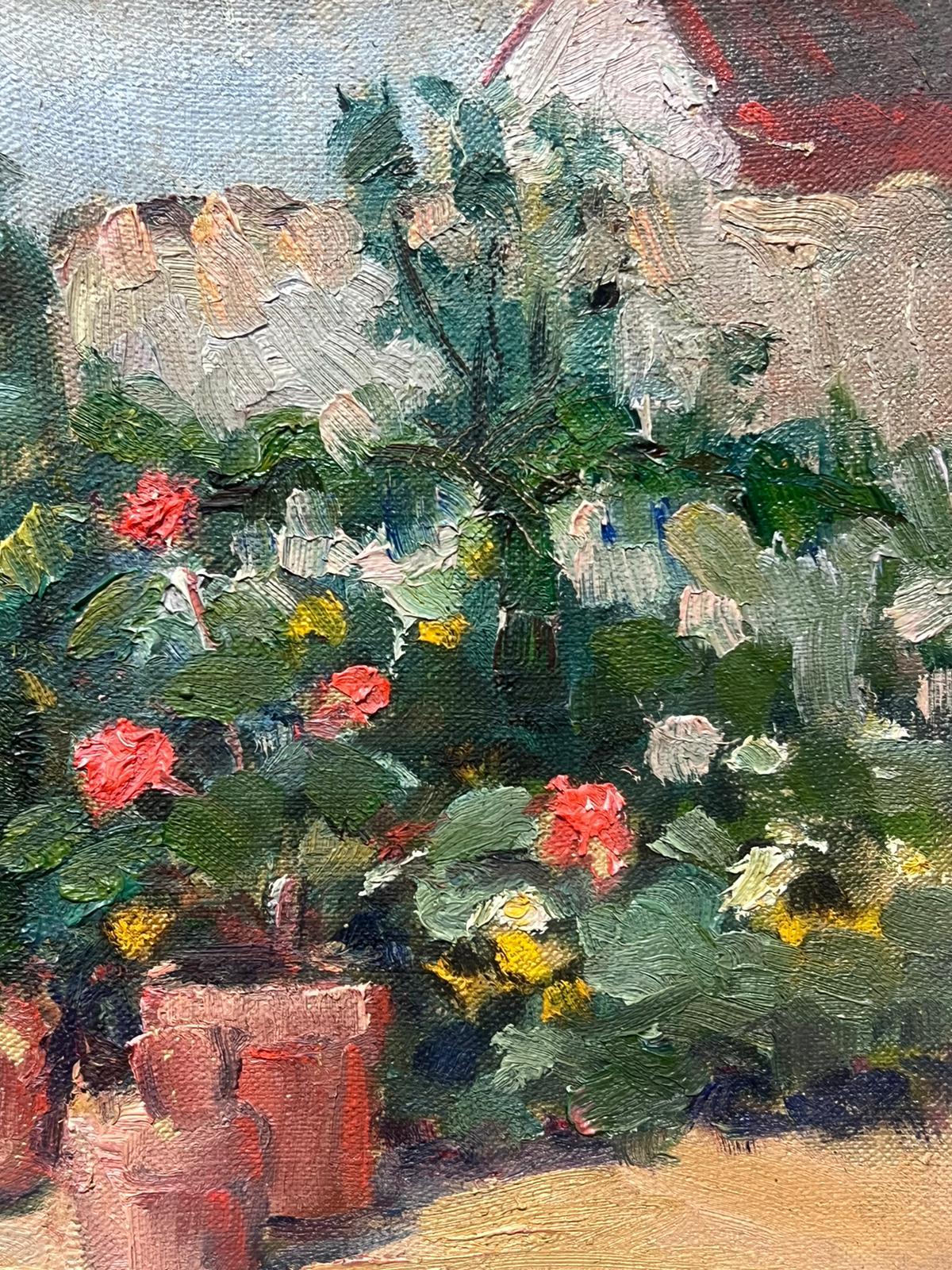 Peinture à l'huile impressionniste française des années 1940 Fleurs dans un jardin de campagne - Gris Landscape Painting par Louise Alix