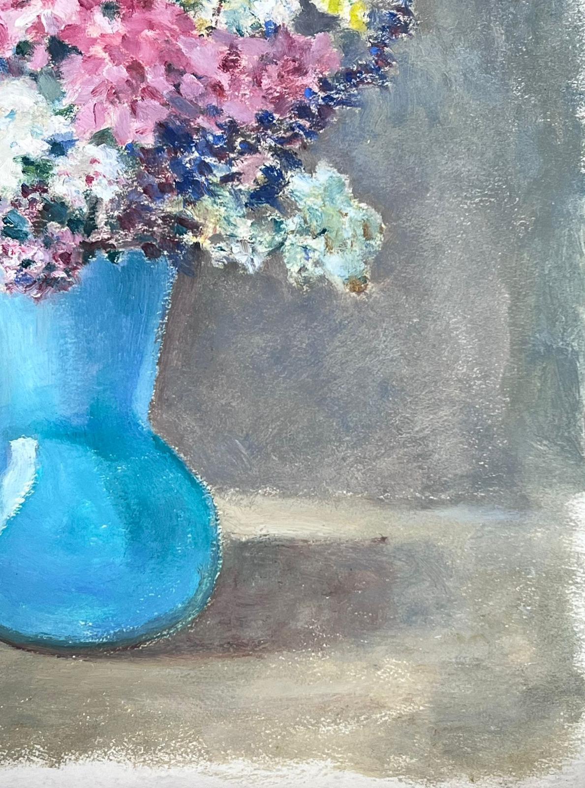 Nature morte impressionniste française des années 1930, bouquet de fleurs dans un vase bleu - Impressionnisme Painting par Louise Alix