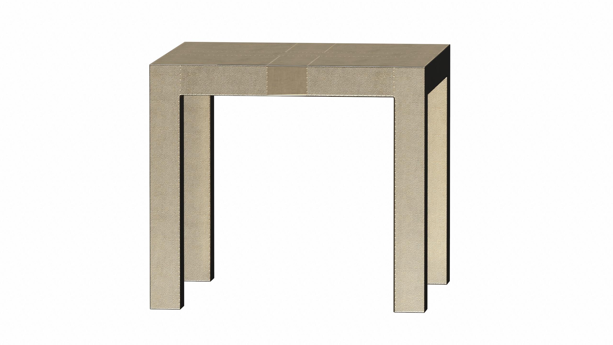 Louise Art Deco Coffee and Cocktail Square Drink Table Mid. Gehämmertes Messing (Handgeschnitzt) im Angebot