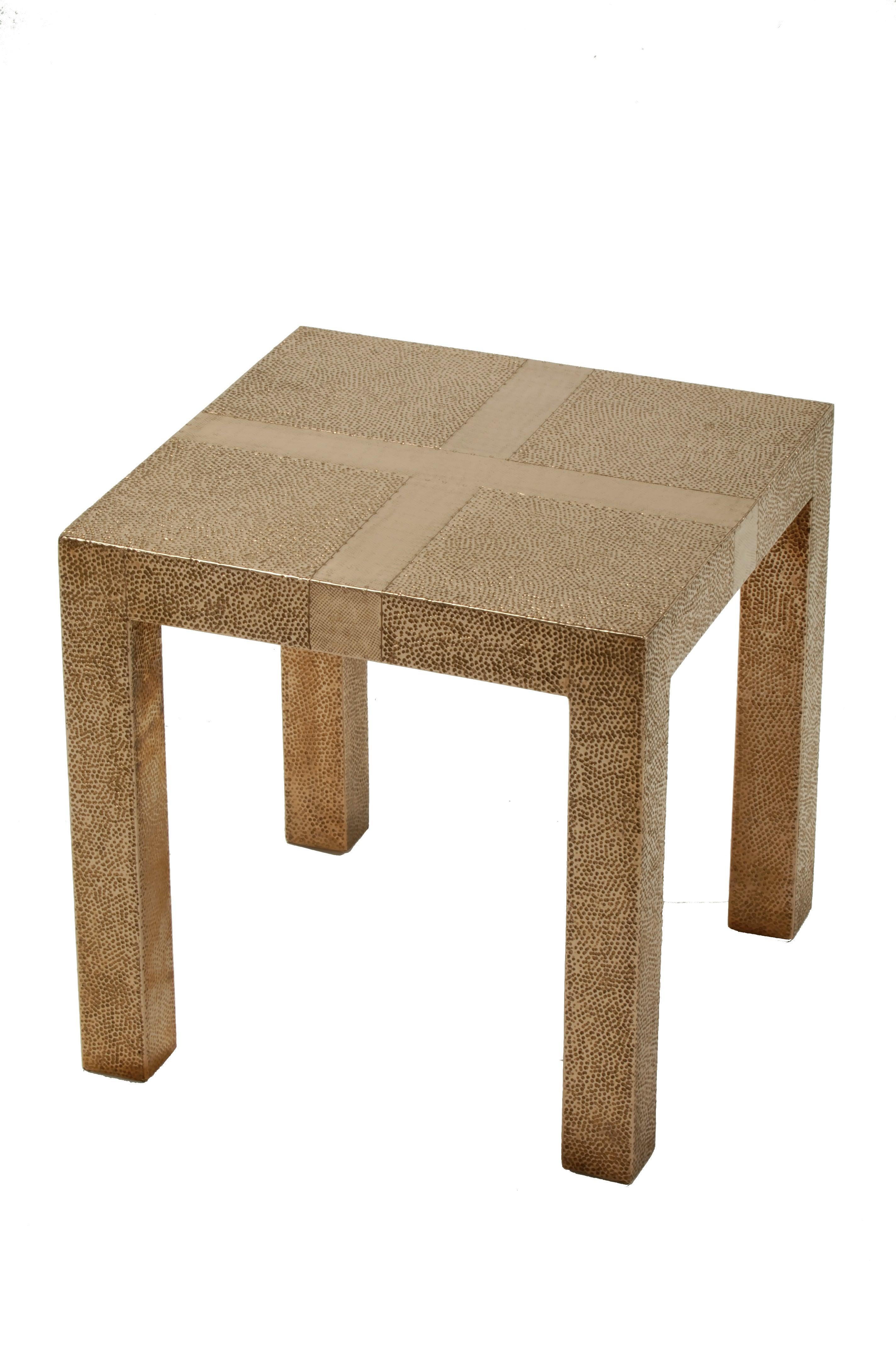 Tables de ferme Art déco carrée table à boire en laiton martelé par A Spear en vente 11