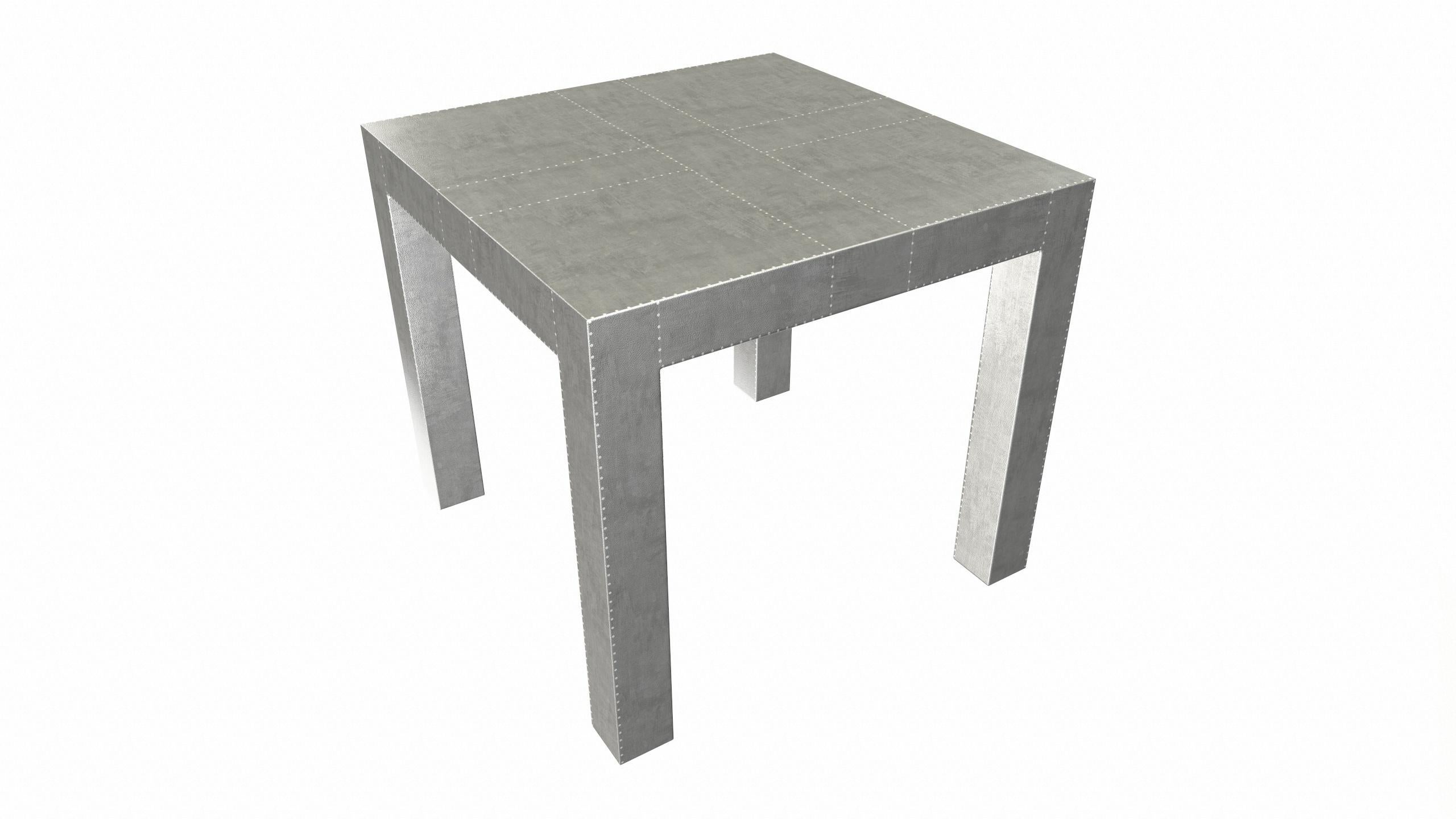 Tables de ferme Art Déco carrée table à boire en bronze blanc martelé fin Louise en vente 3